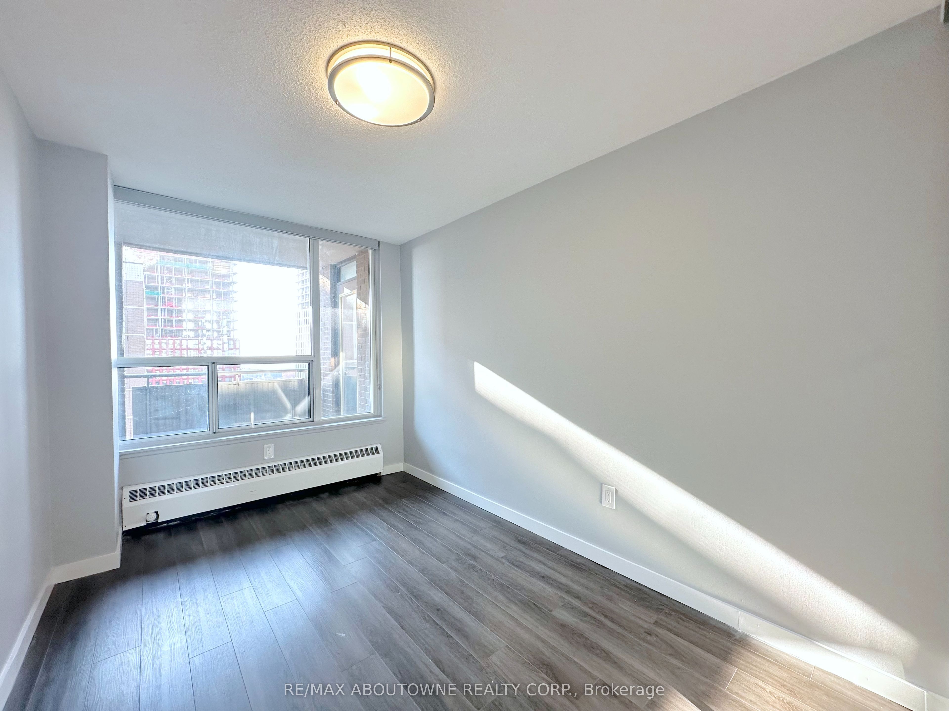 255 Main Street 211 Property Photo 7