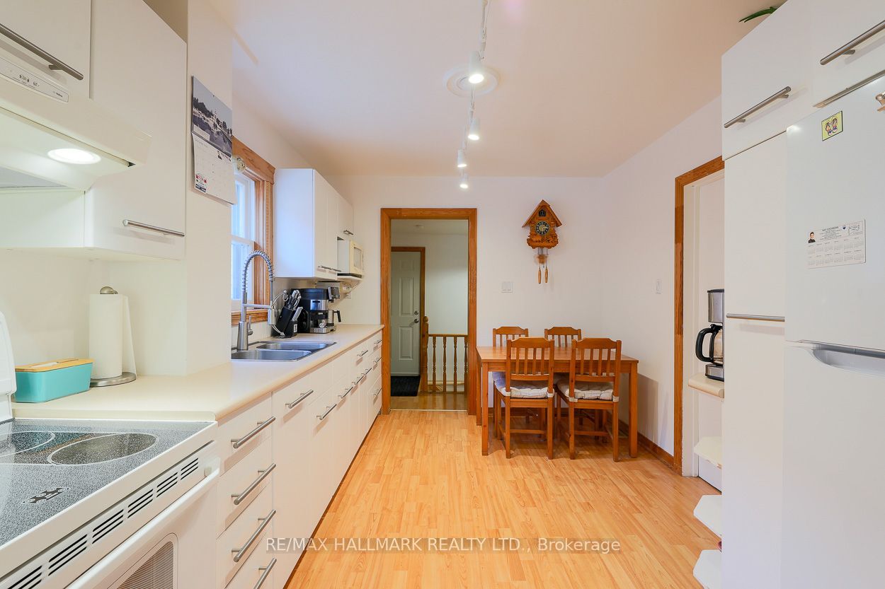 58 Claremore Avenue Property Photo 4