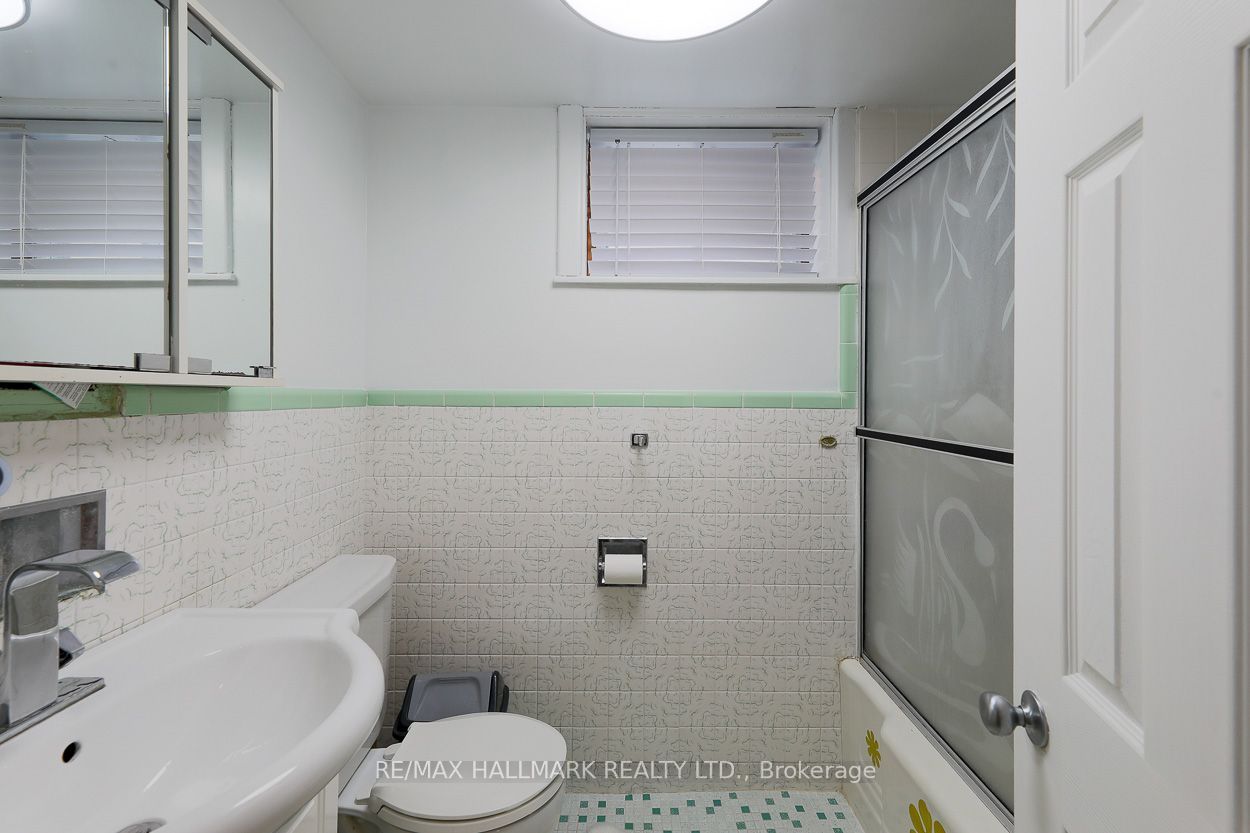 58 Claremore Avenue Property Photo 8