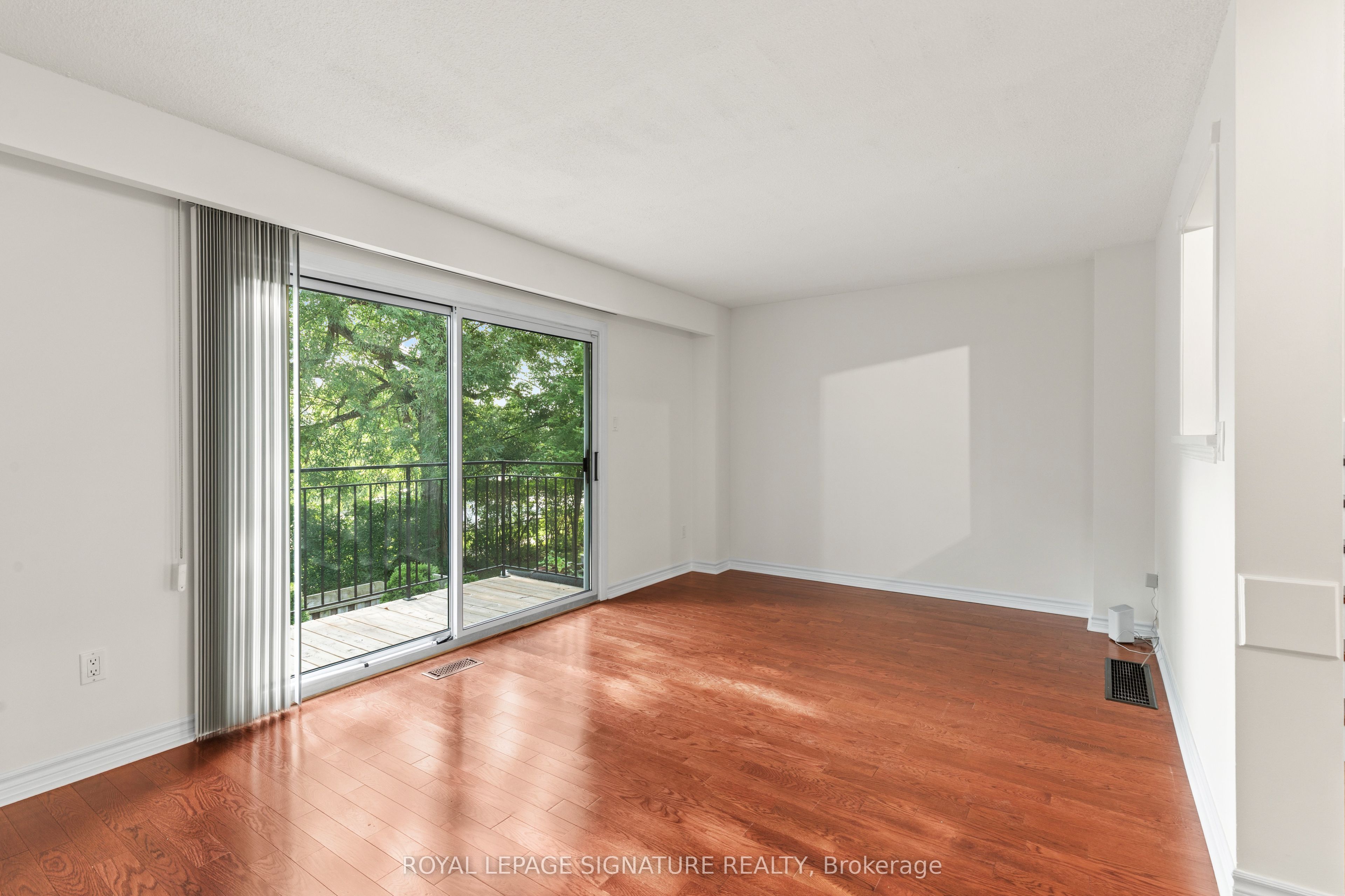 580 Eyer Drive 42 Property Photo 10