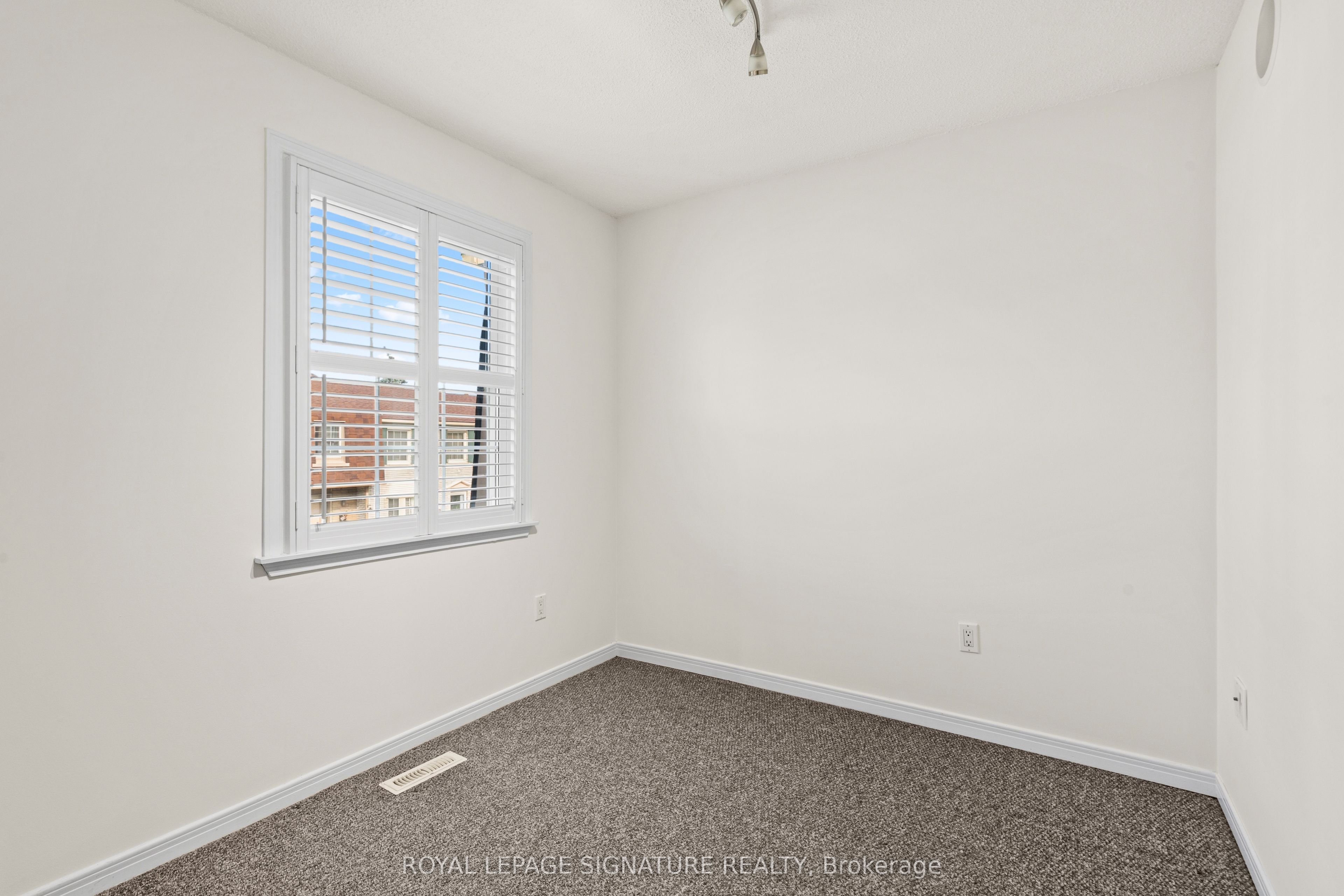 580 Eyer Drive 42 Property Photo 25