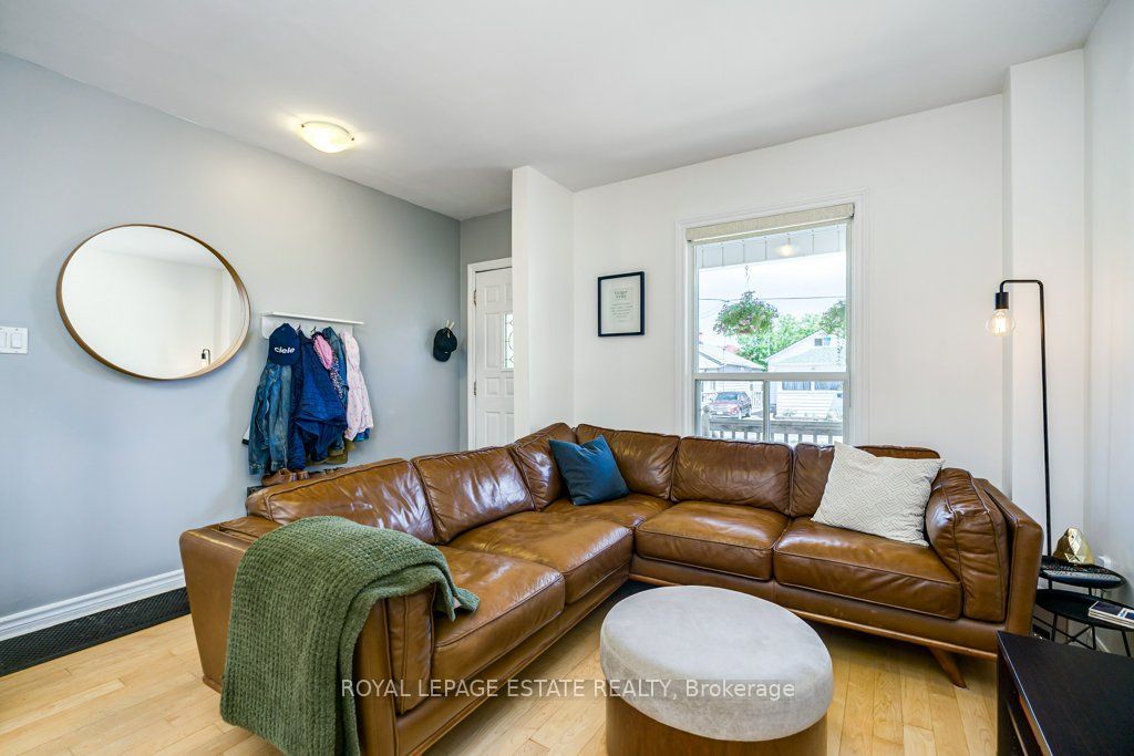 82 August Avenue Property Photo 4
