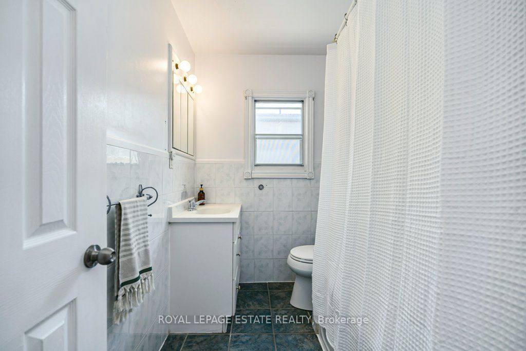 82 August Avenue Property Photo 25
