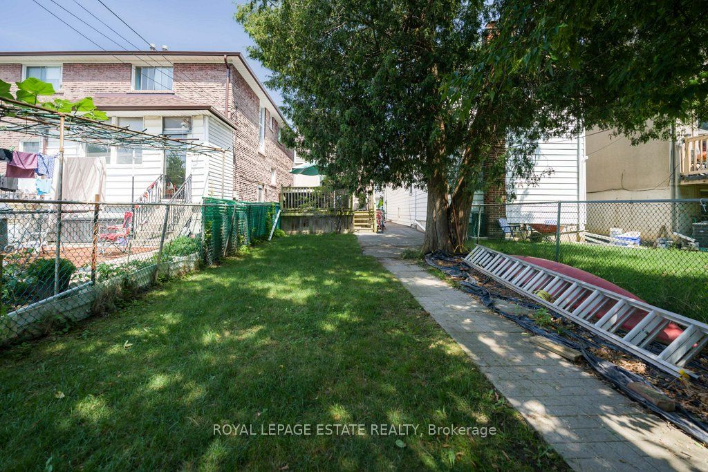 82 August Avenue Property Photo 39