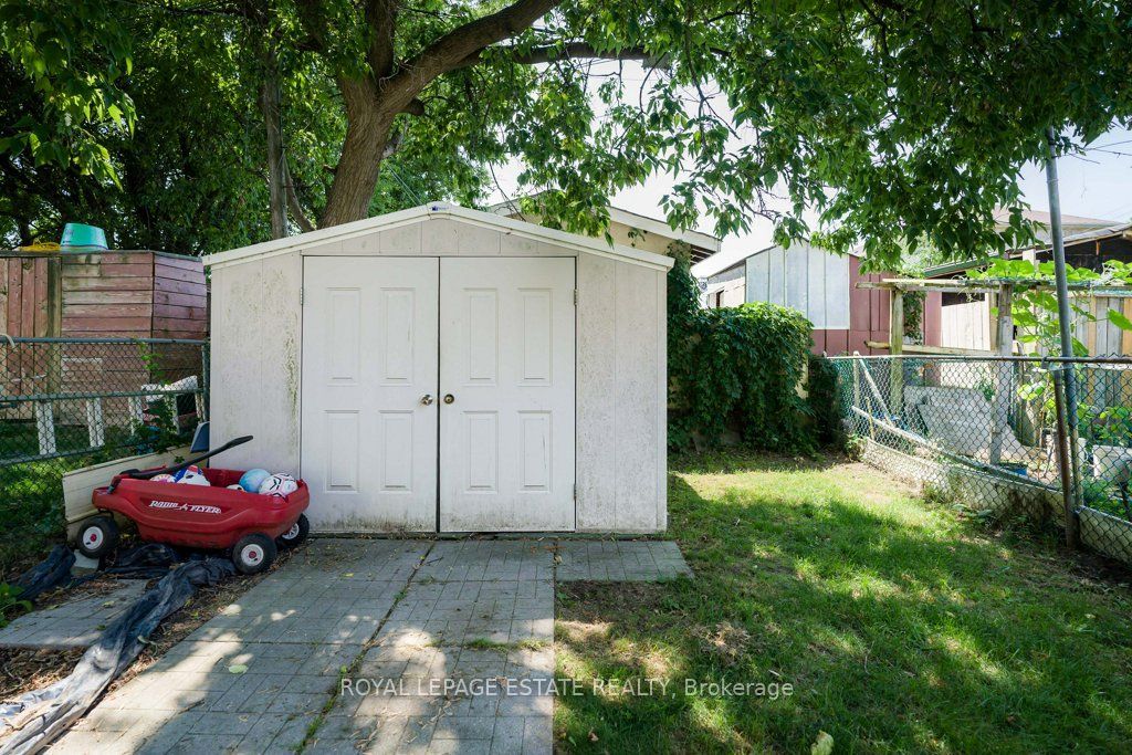 82 August Avenue Property Photo 40