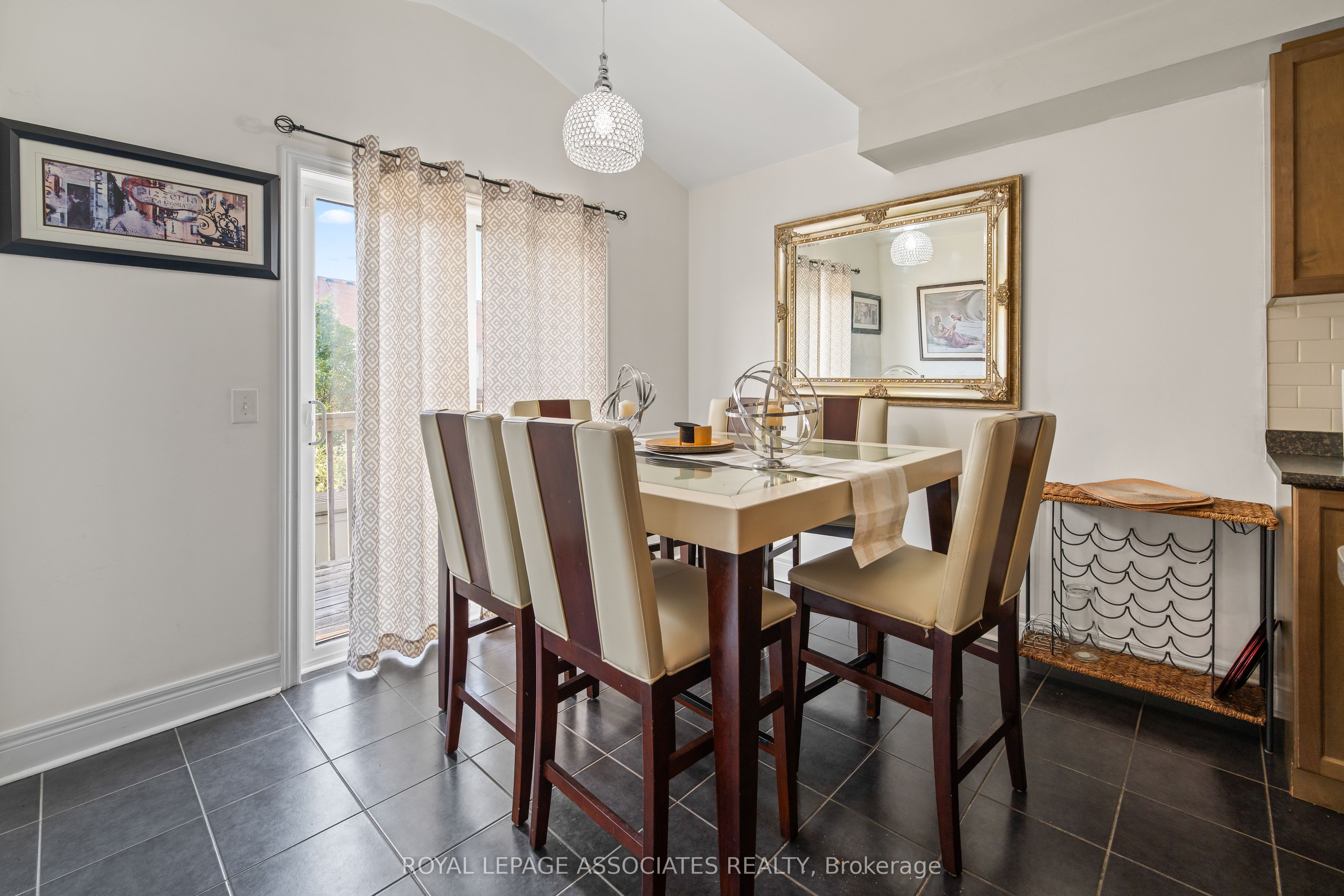 164 Dewell Crescent Property Photo 18