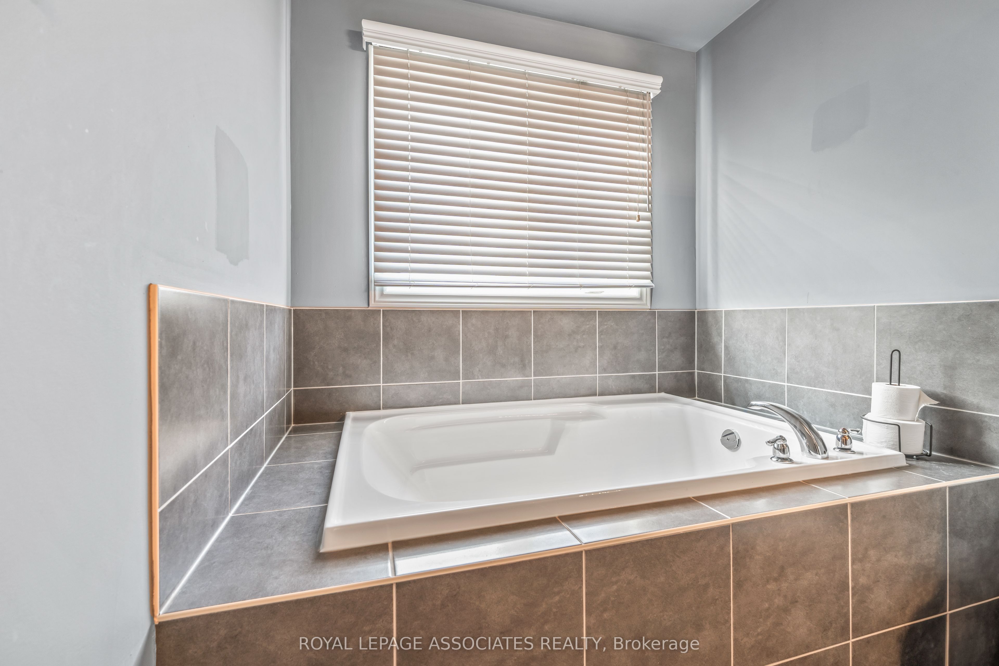 164 Dewell Crescent Property Photo 27