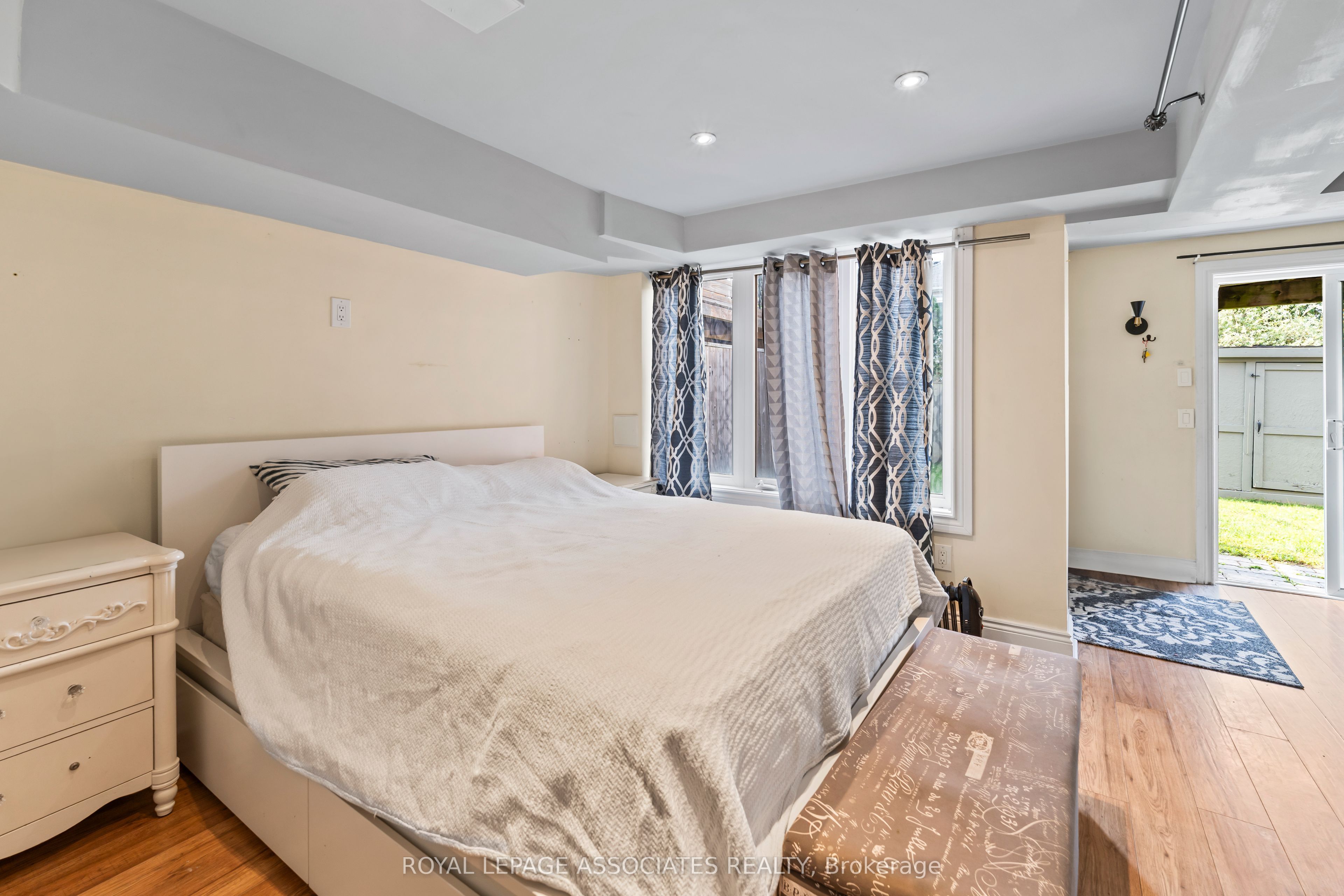 164 Dewell Crescent Property Photo 34
