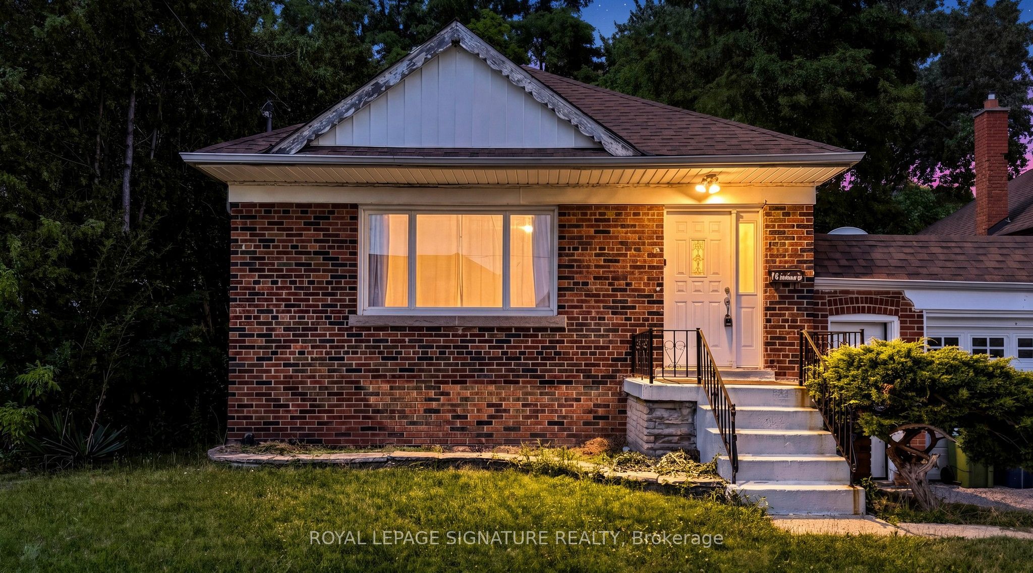 14 Valdane Drive Property Photo 2