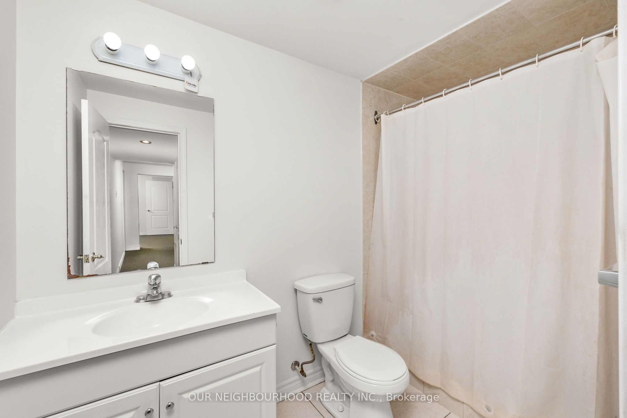 14 Tarsus Crescent Bsmt-st Property Photo 4