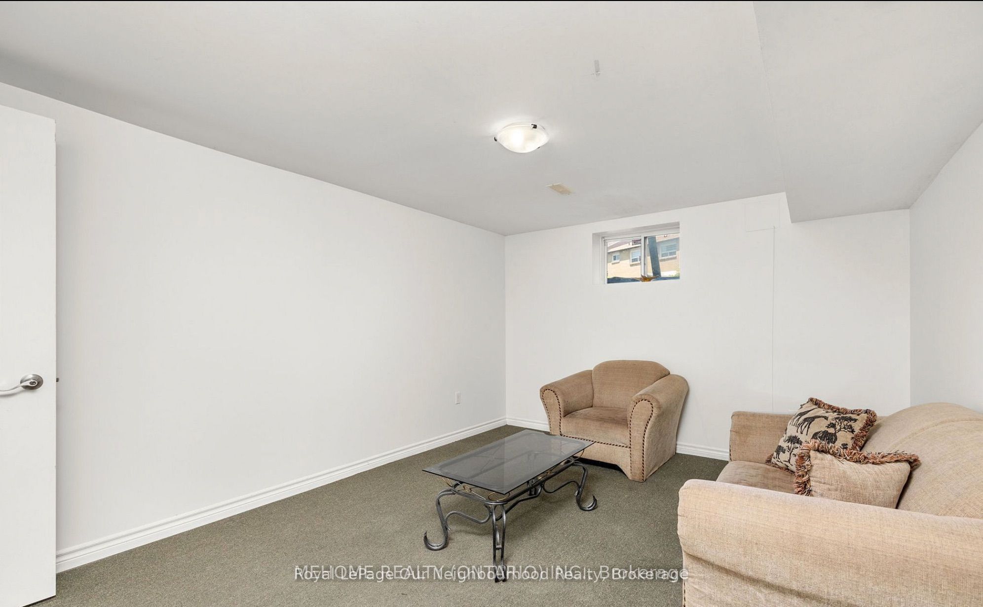 14 Tarsus Crescent Bsmt 2 Property Photo 7