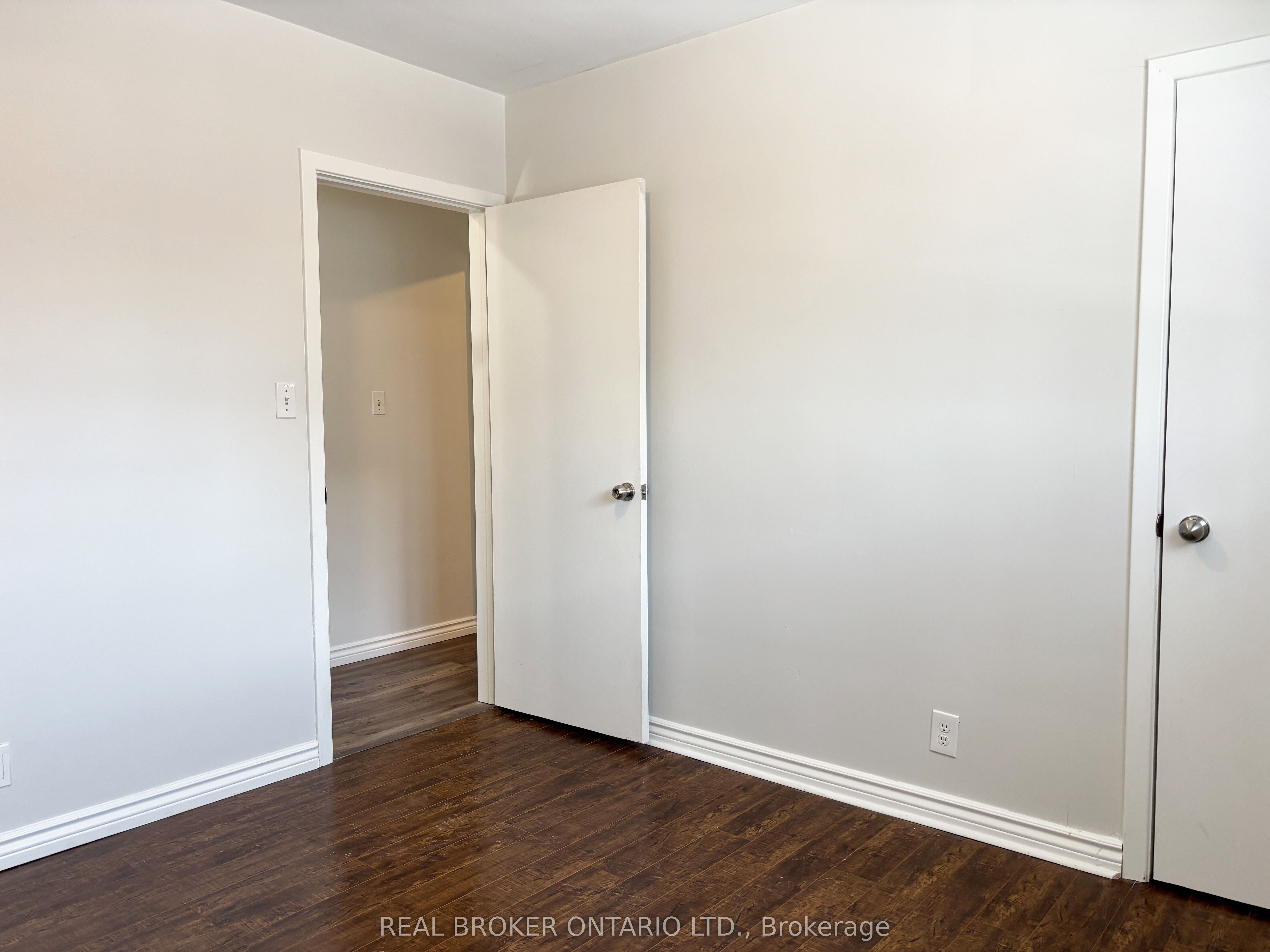 327 Dover Street Main Fl Property Photo 7