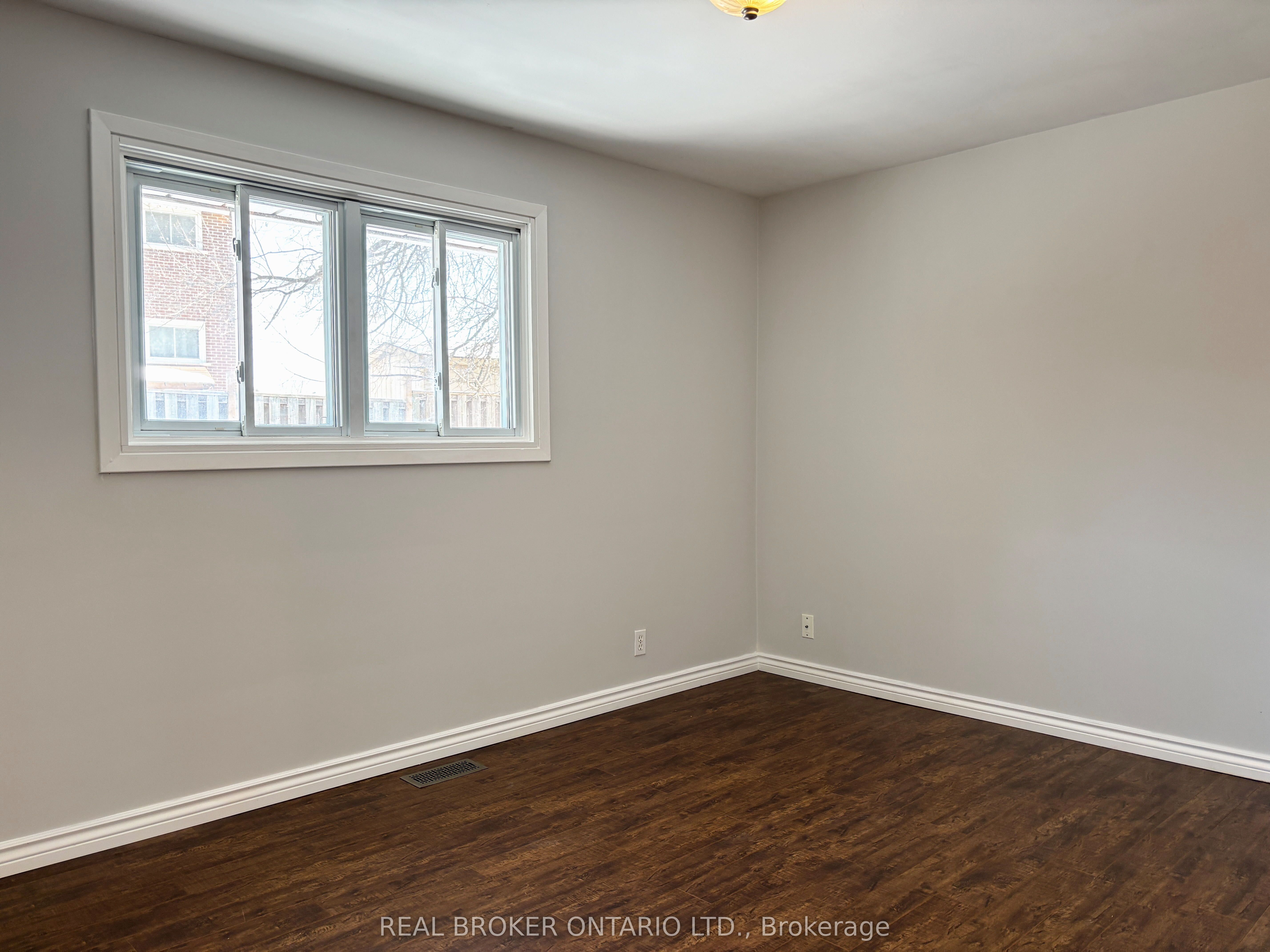 327 Dover Street Main Fl Property Photo 8