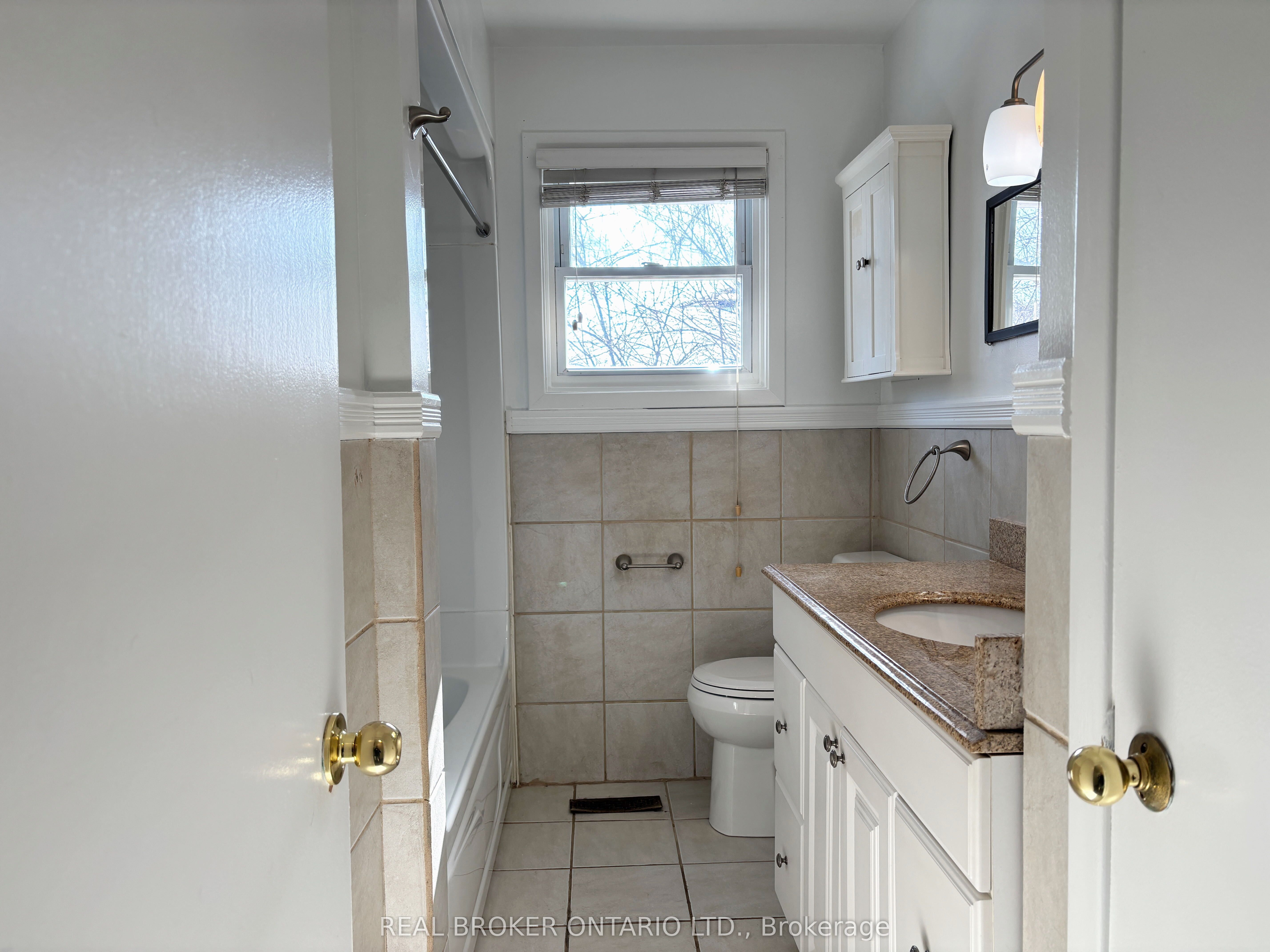 327 Dover Street Main Fl Property Photo 11