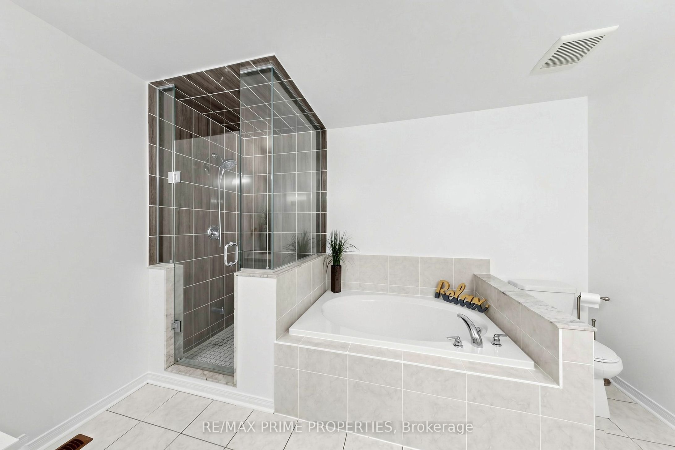 11 Keenlyside Lane Property Photo 23