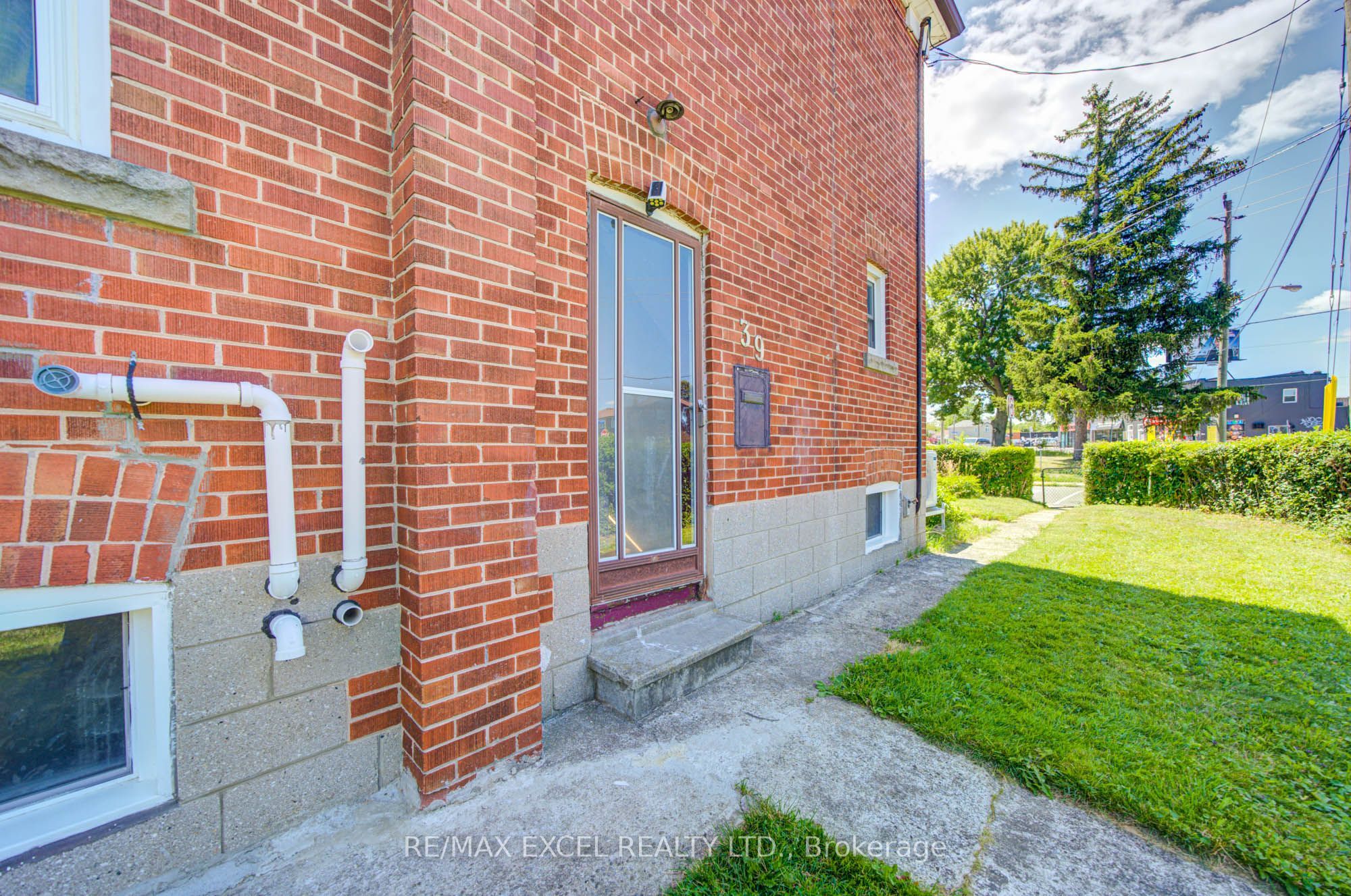 39 Kilmarnock Avenue Property Photo 43