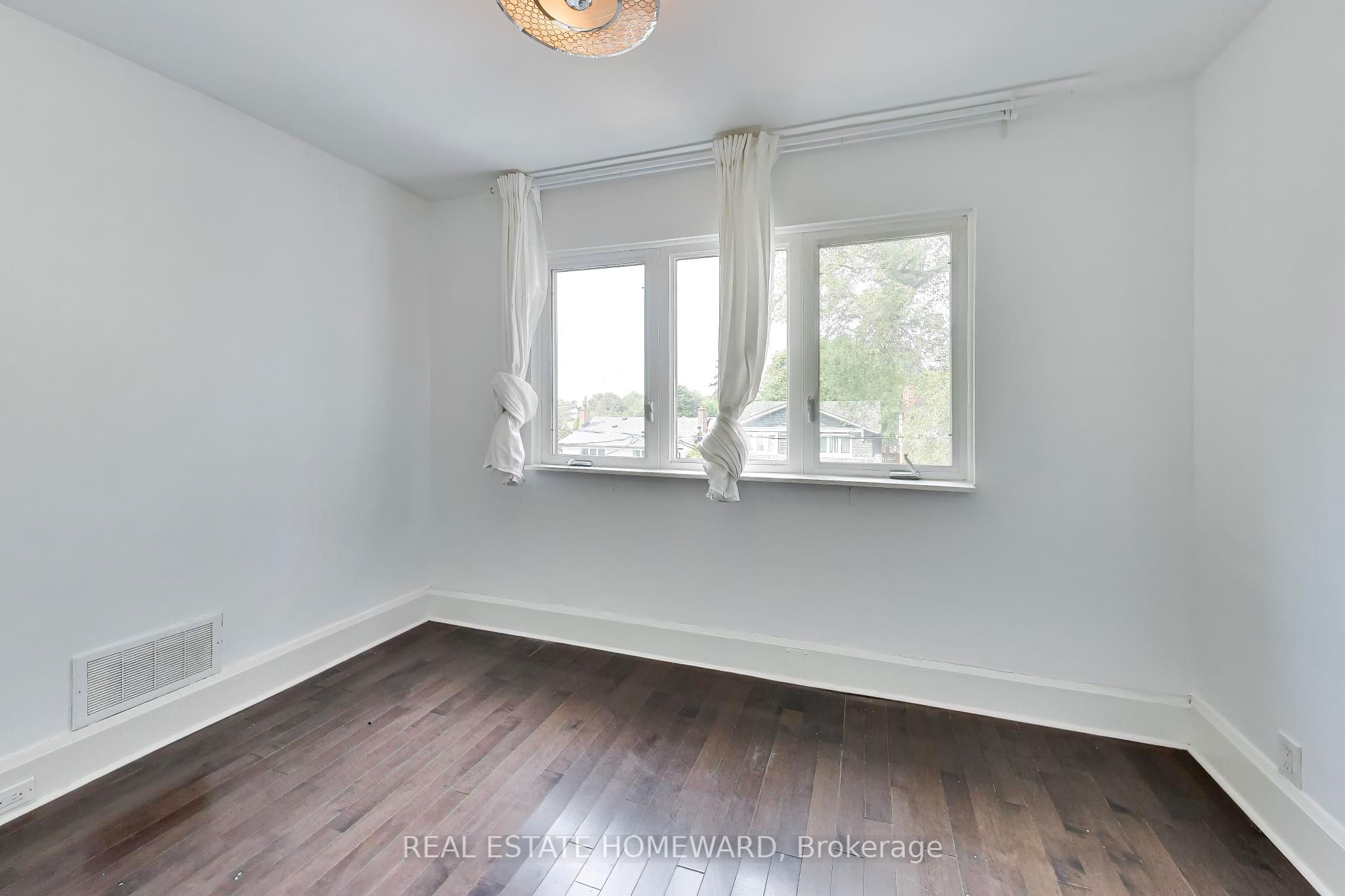 163 Glenmount Park Road Property Photo 15