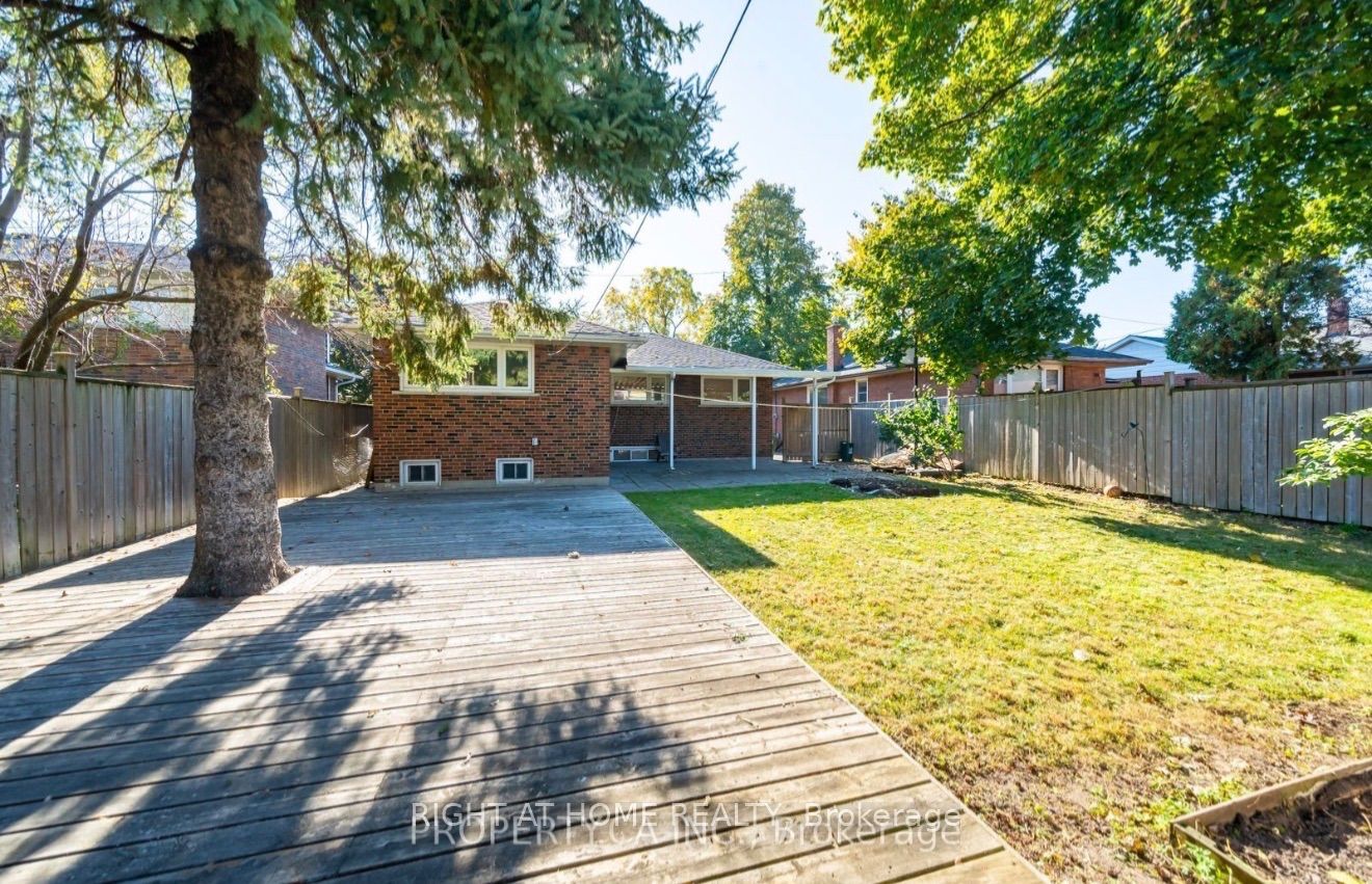 46 Shrewsbury Square Lower Property Photo 11
