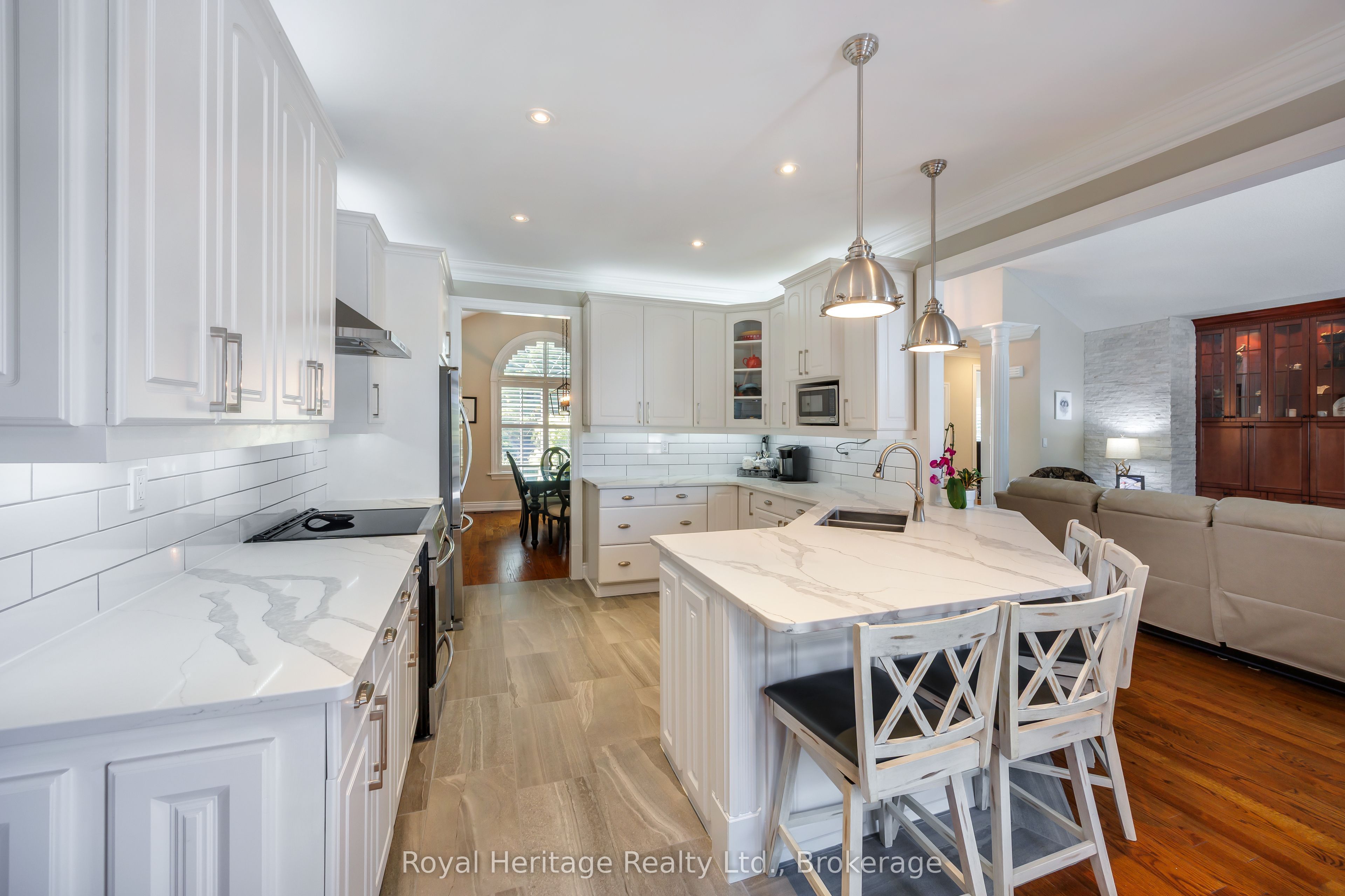 465 Chalk Lake Road Property Photo 5