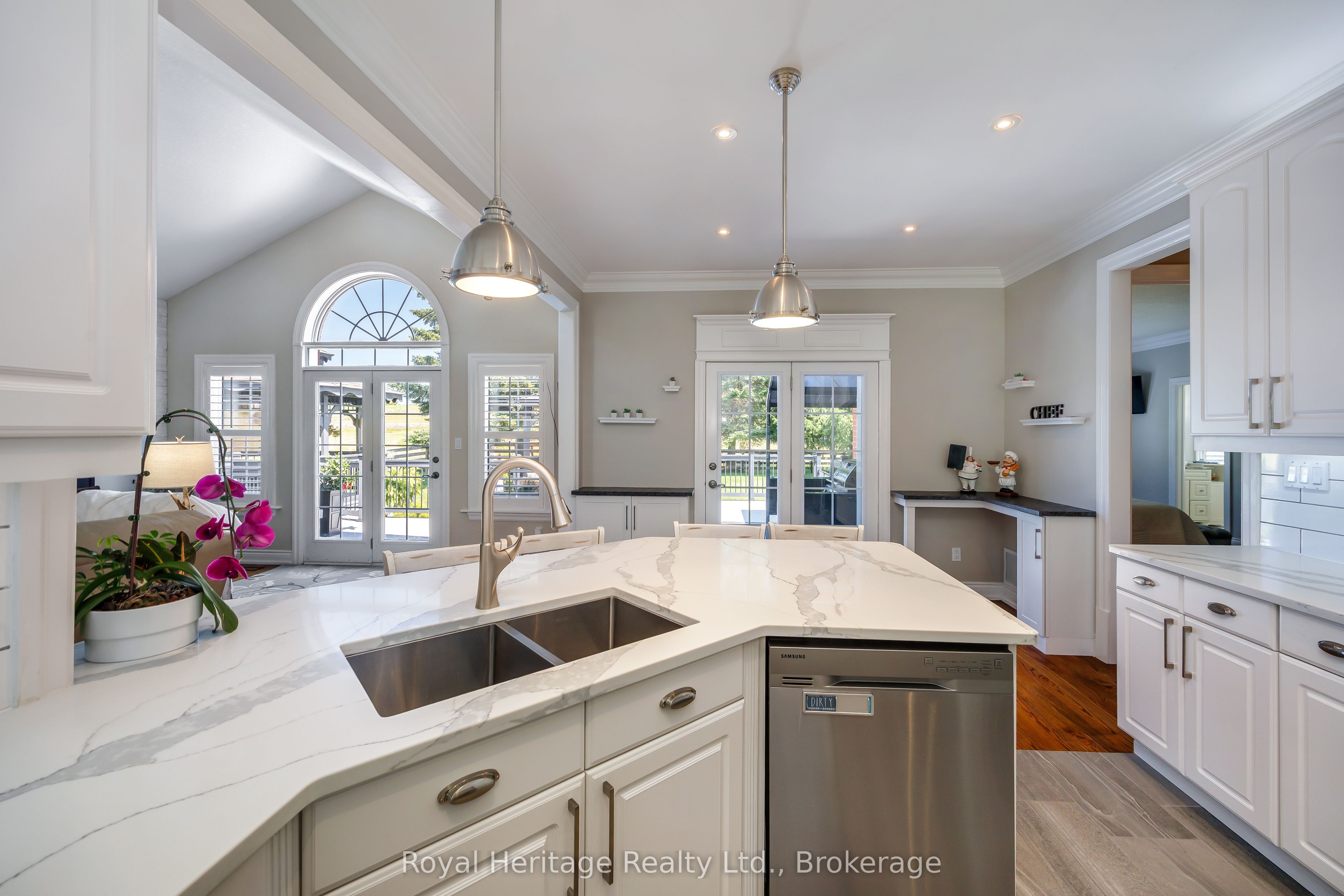 465 Chalk Lake Road Property Photo 6