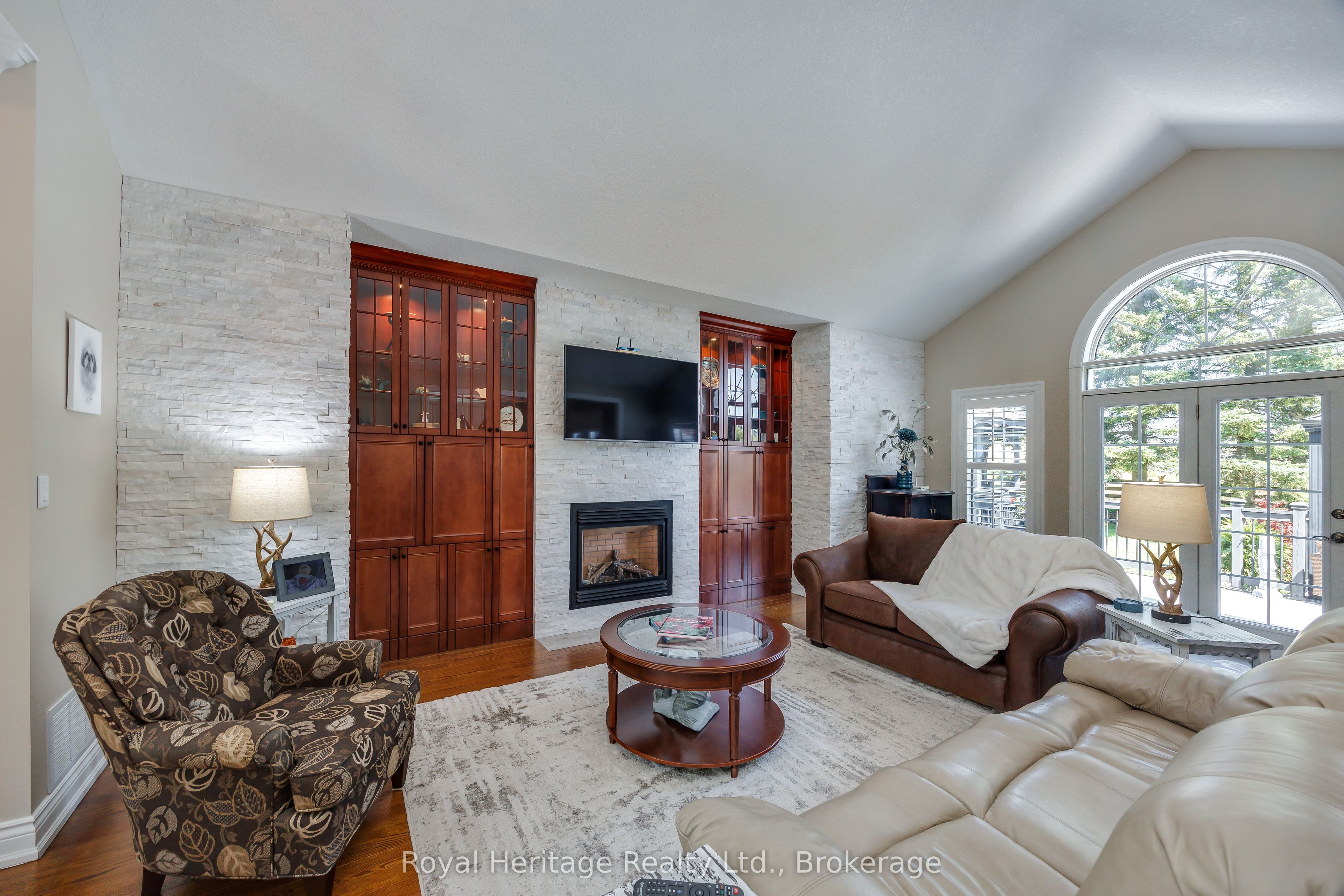 465 Chalk Lake Road Property Photo 10