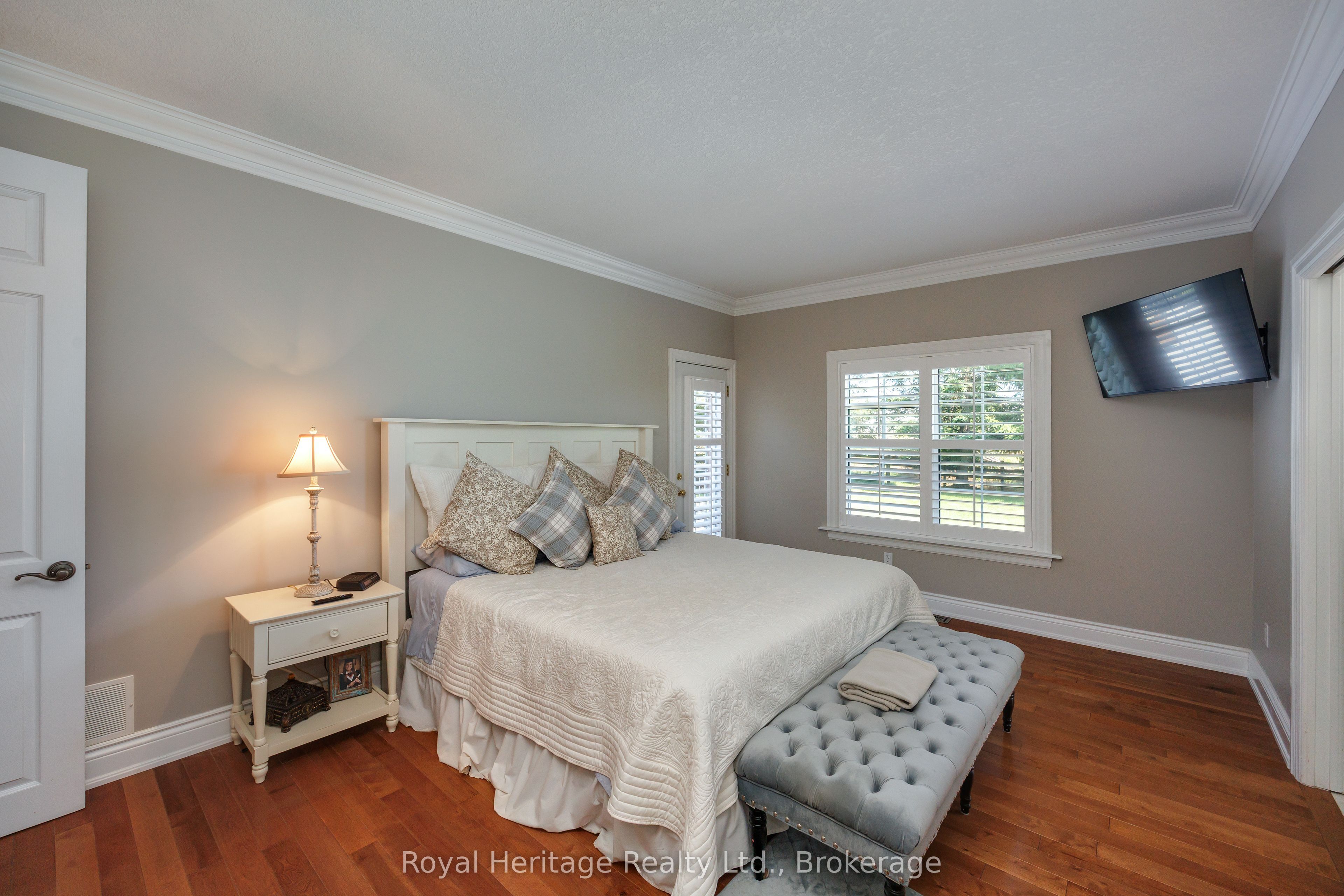 465 Chalk Lake Road Property Photo 14