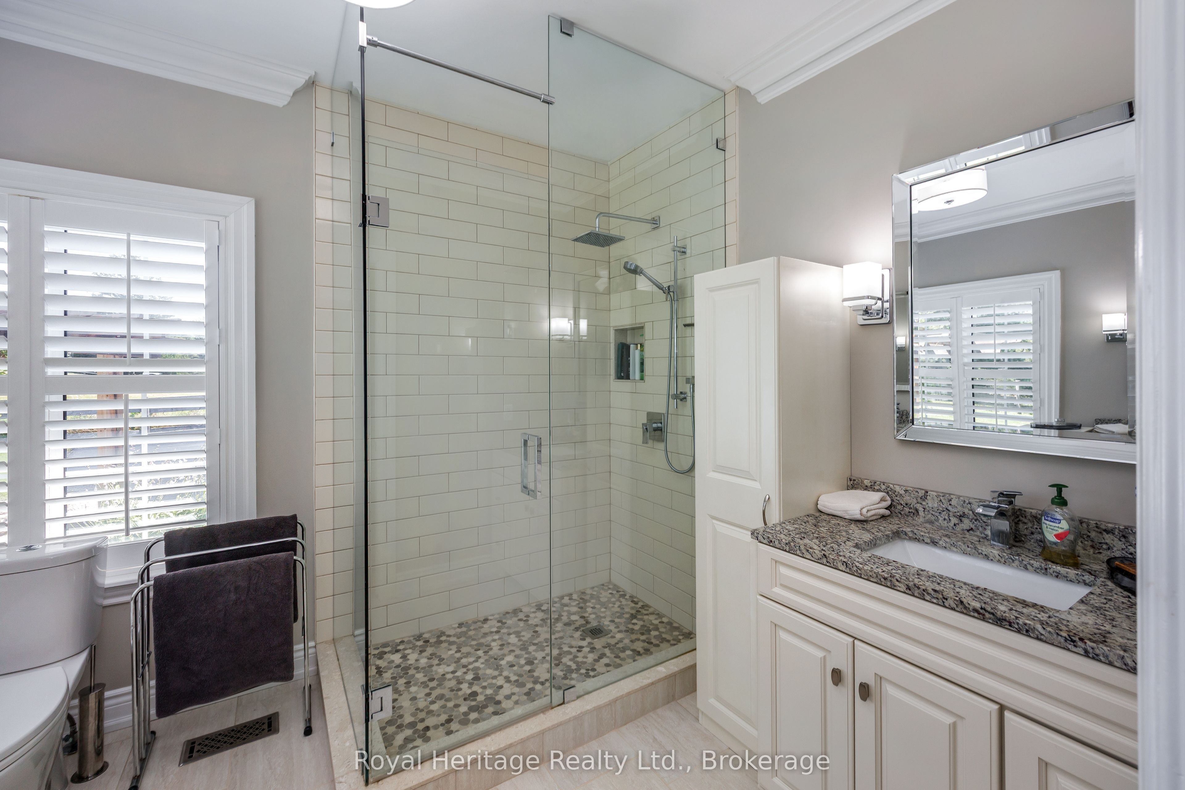 465 Chalk Lake Road Property Photo 15