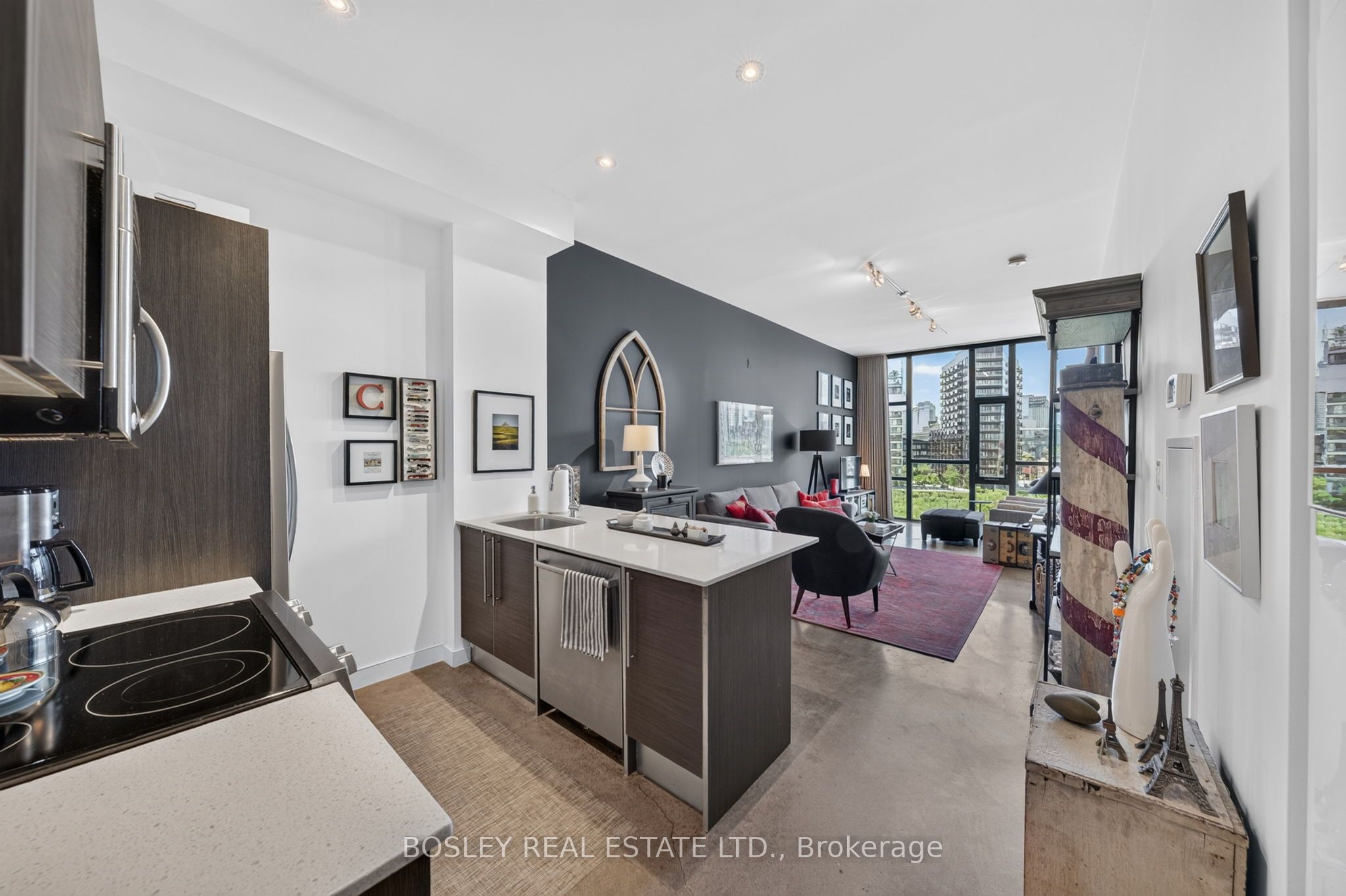 625 Queen Street E 505 Property Photo 1
