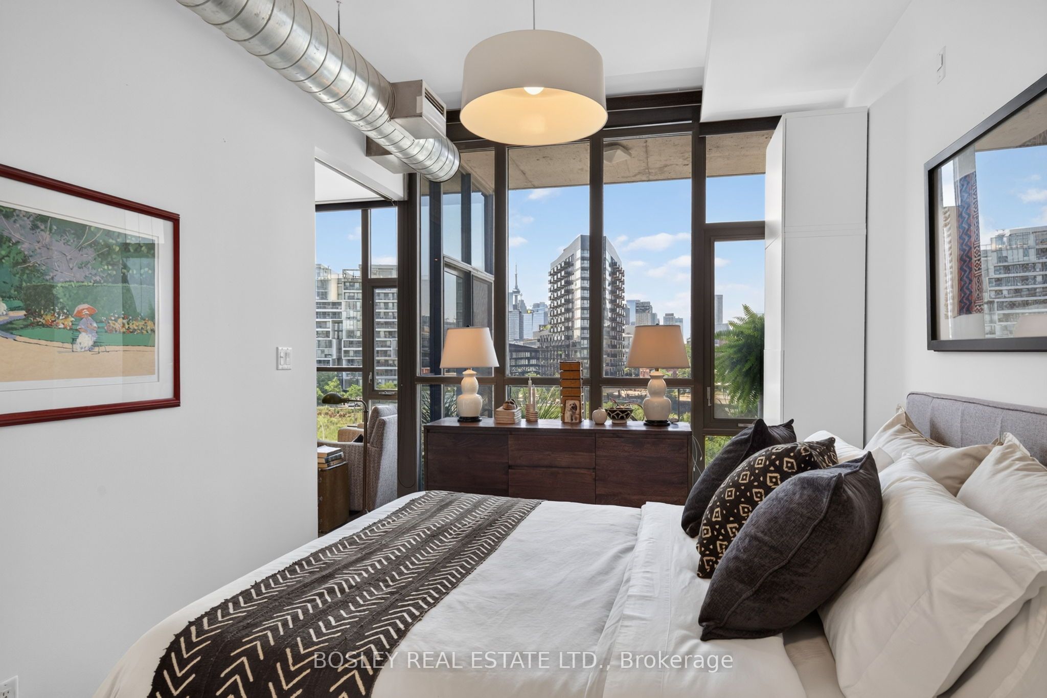 625 Queen Street E 505 Property Photo 14