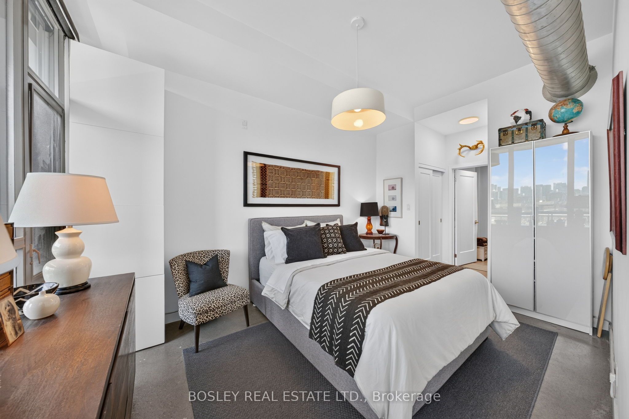 625 Queen Street E 505 Property Photo 15