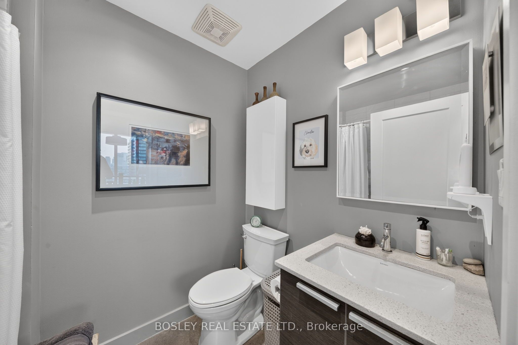 625 Queen Street E 505 Property Photo 17