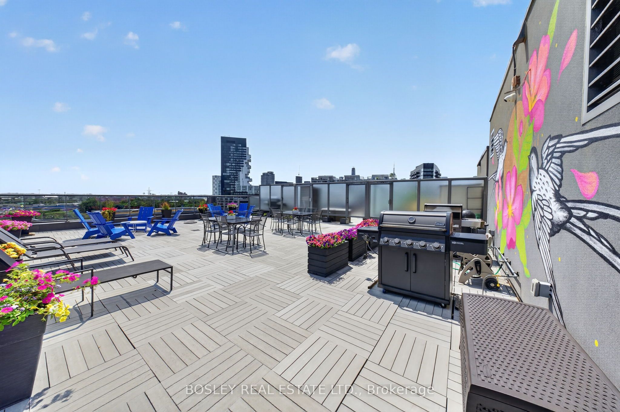 625 Queen Street E 505 Property Photo 23