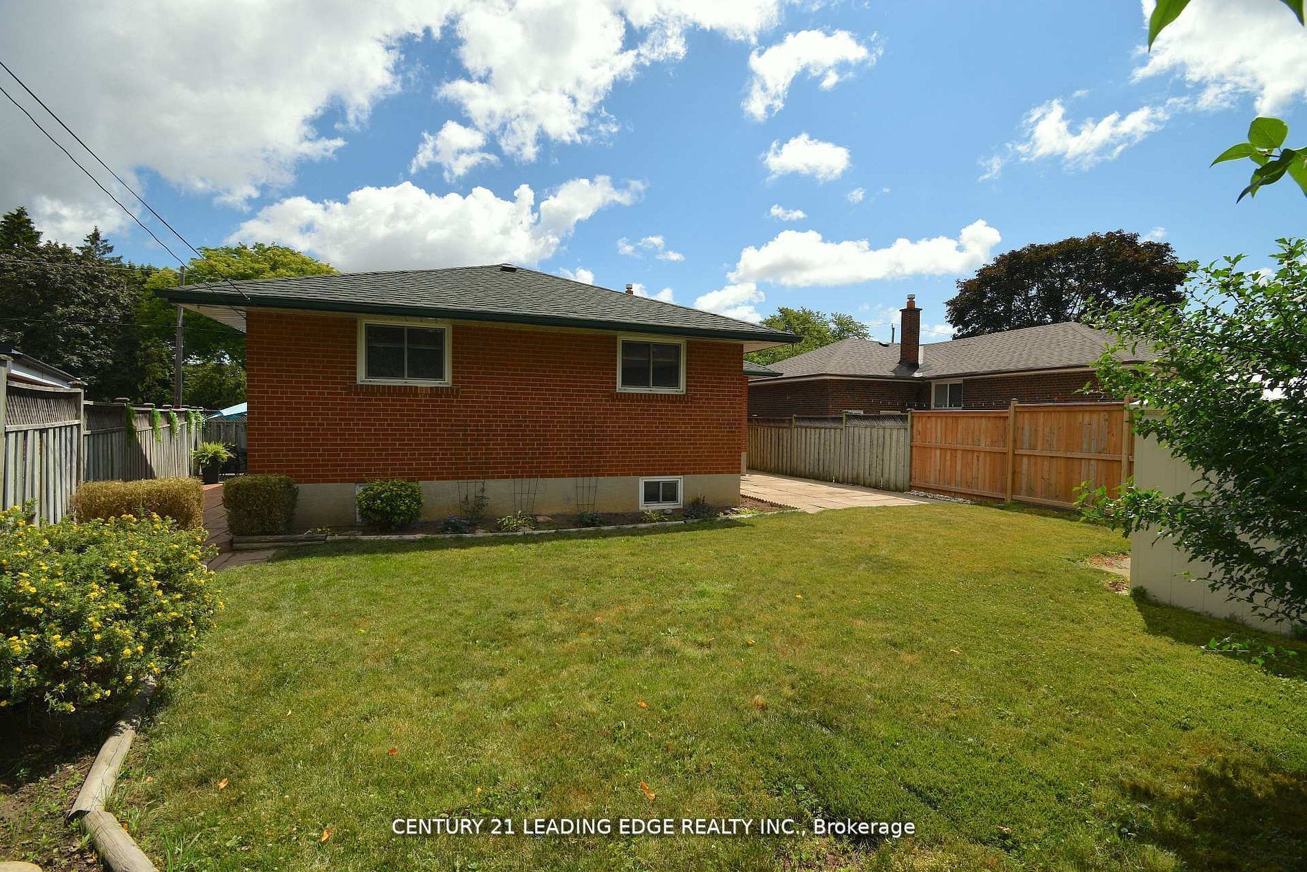 84 Allanford Road Property Photo 6
