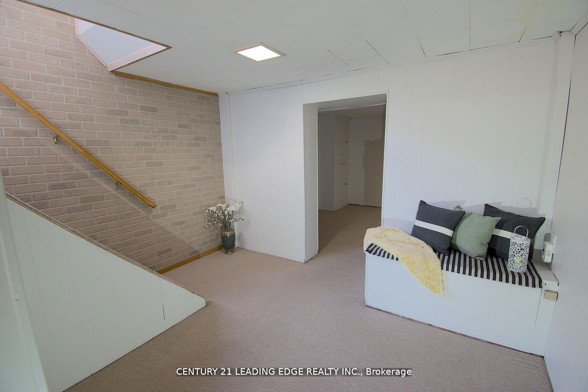 84 Allanford Road Property Photo 37