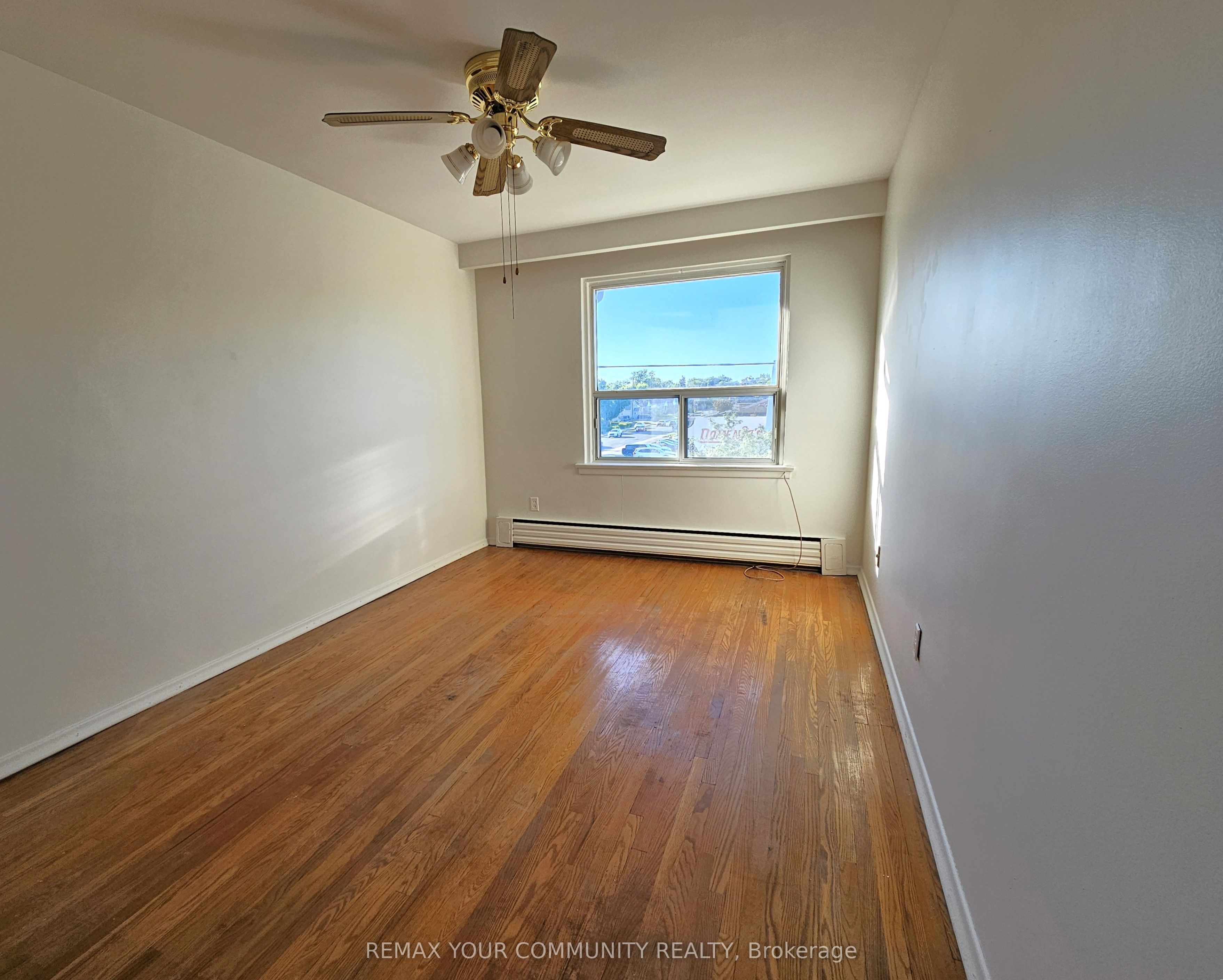 423 Pharmacy Avenue 5 Property Photo 8