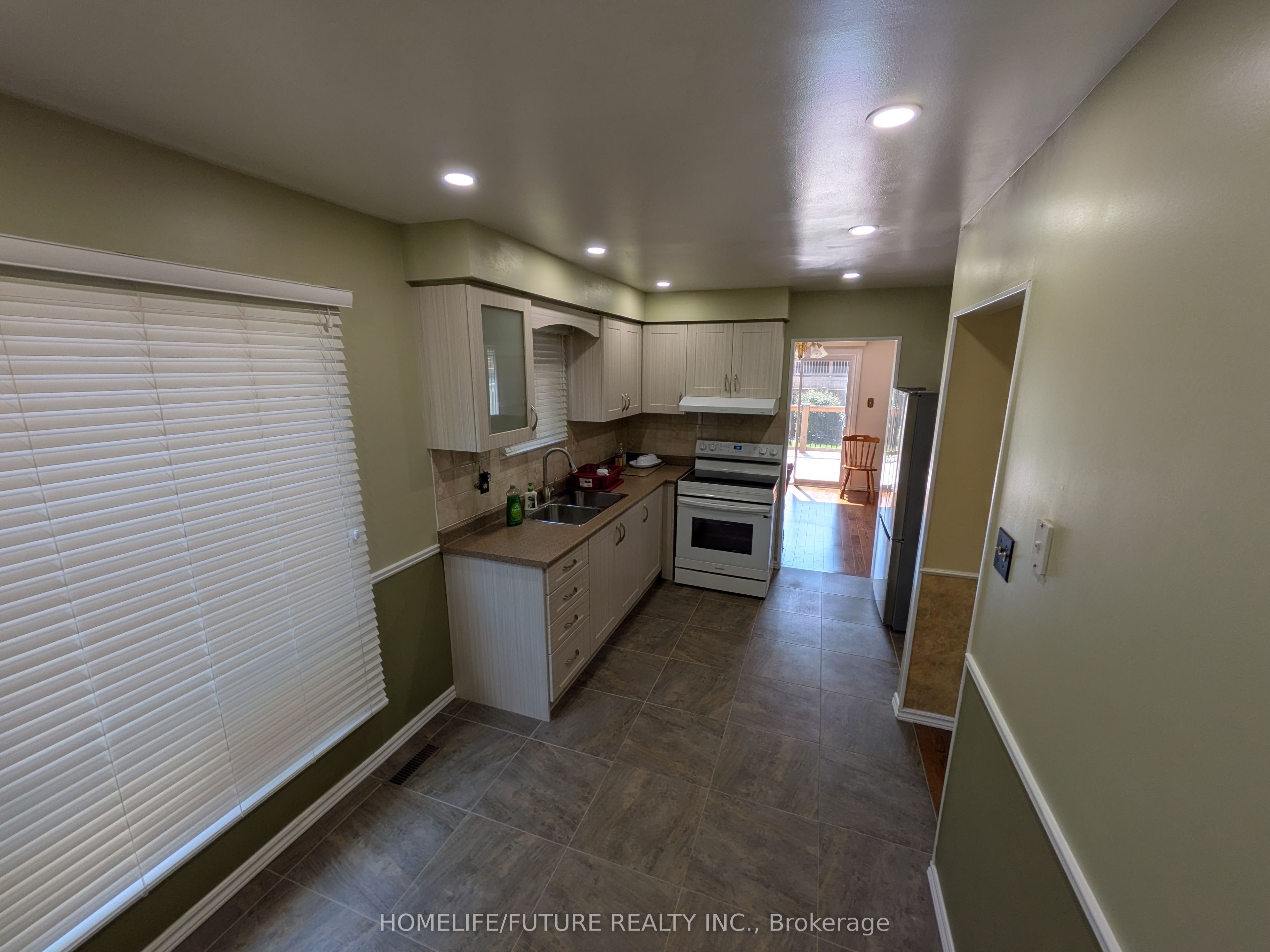 40 Longstaff Drive Property Photo 6