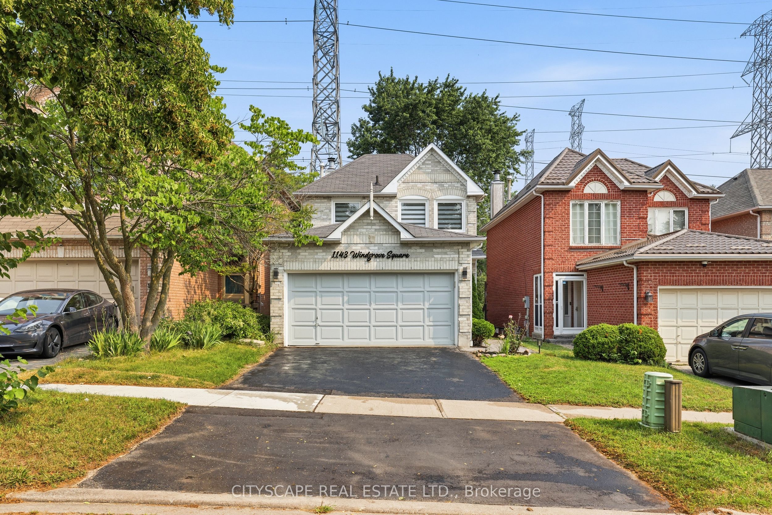 1143 Windgrove Square Property Photo 3