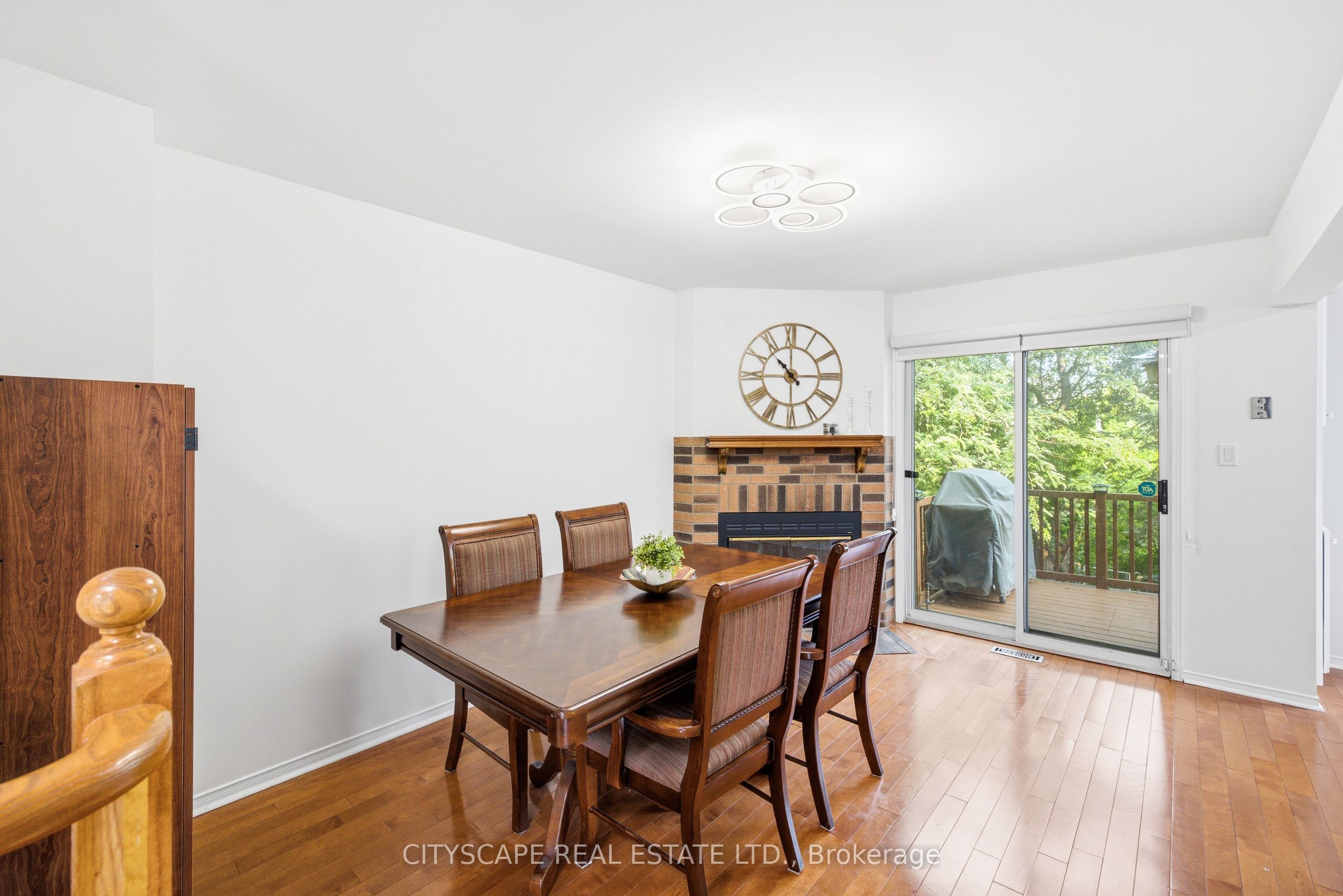 1143 Windgrove Square Property Photo 12