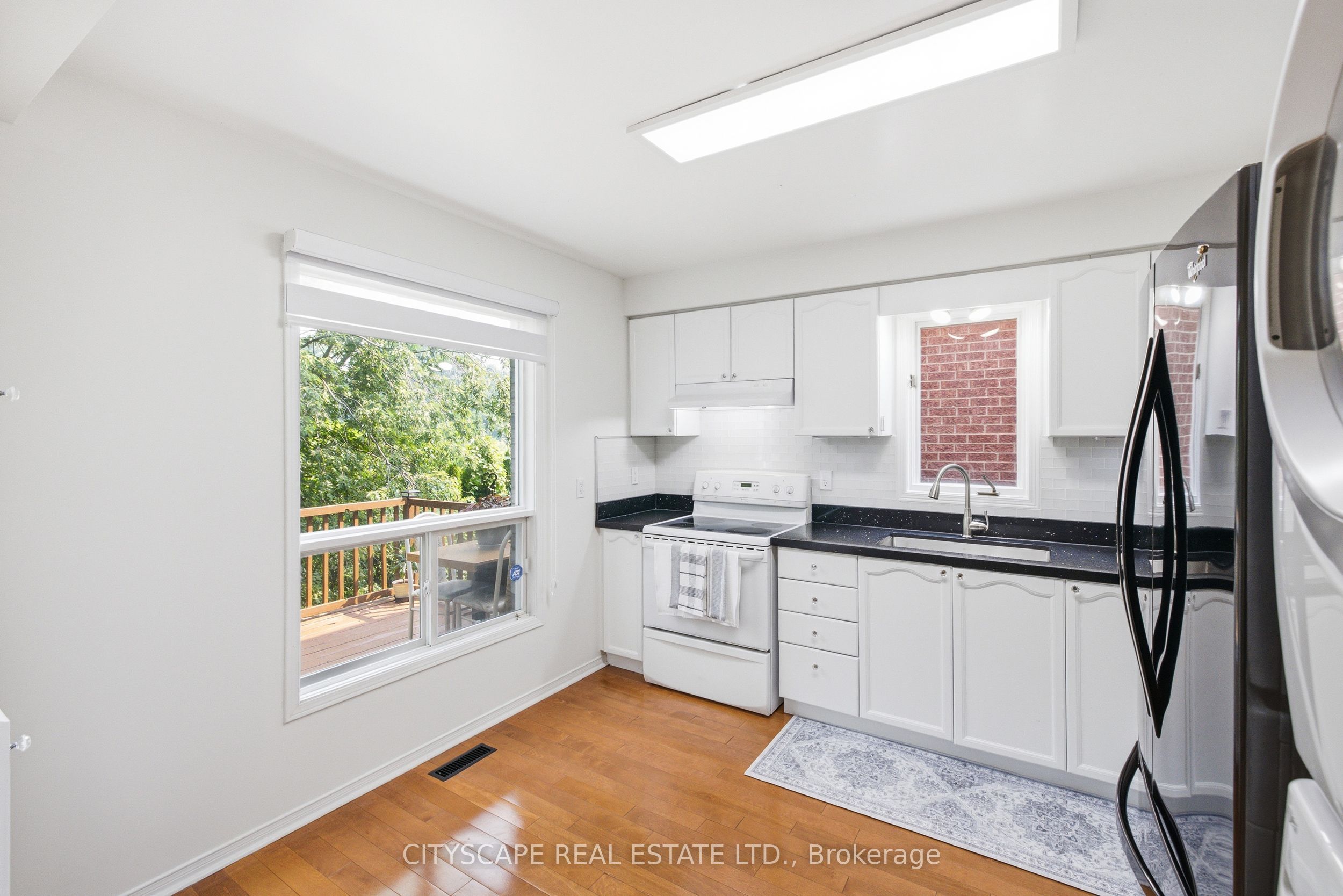1143 Windgrove Square Property Photo 13