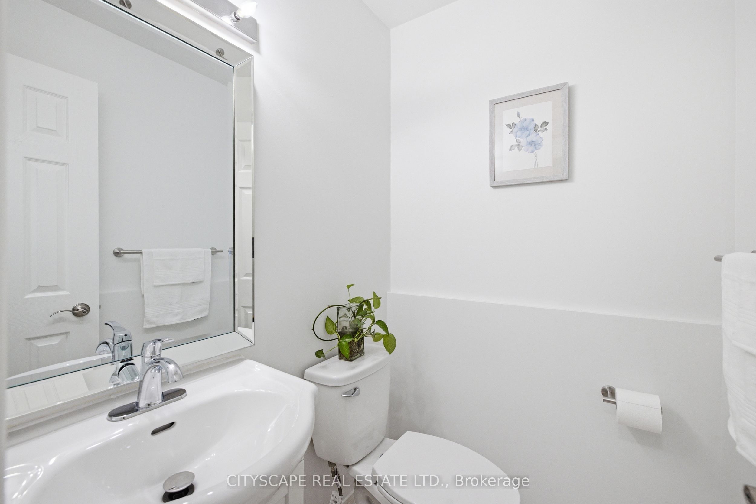 1143 Windgrove Square Property Photo 17