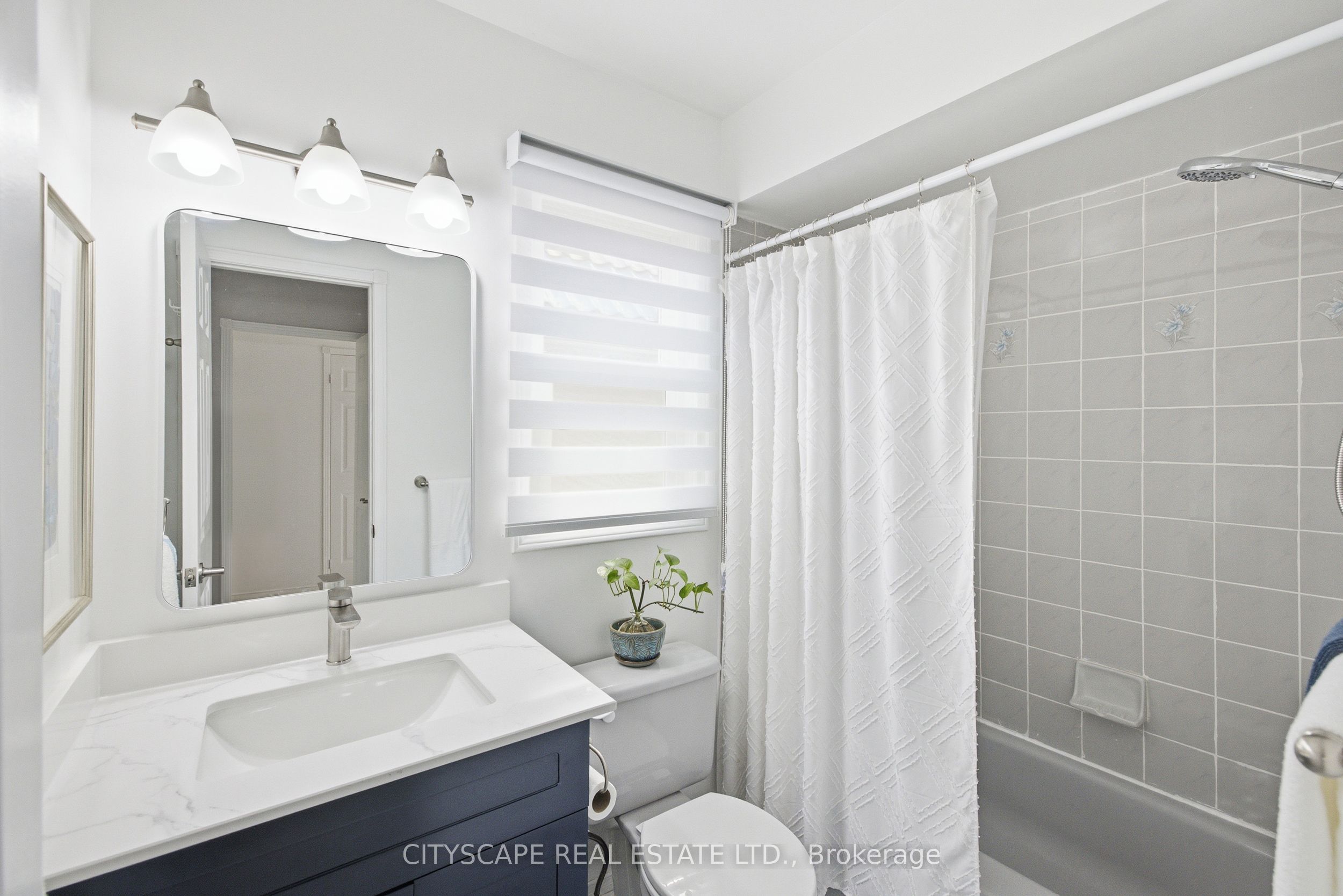 1143 Windgrove Square Property Photo 22