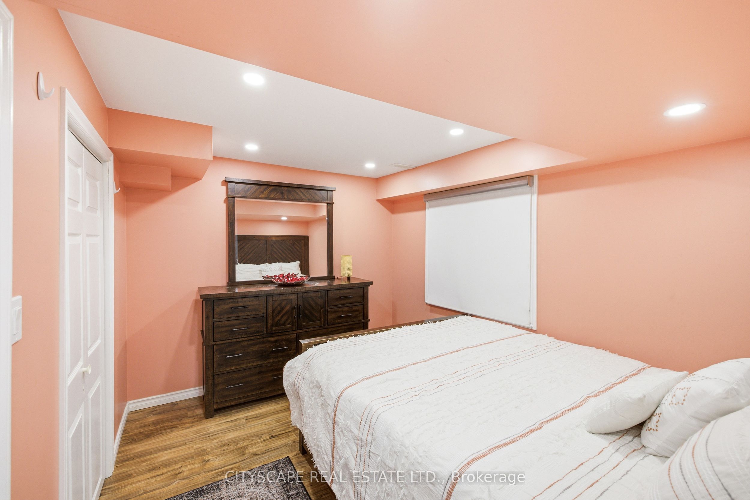 1143 Windgrove Square Property Photo 29