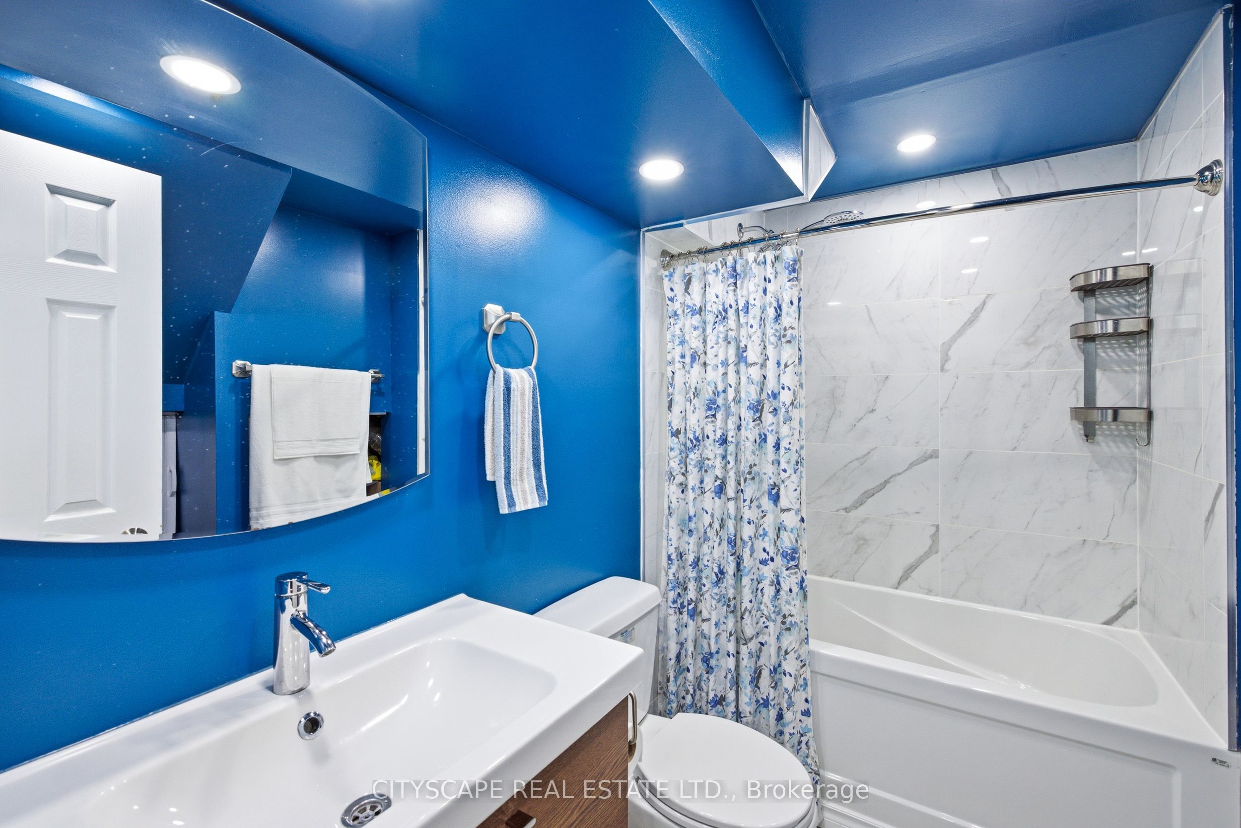 1143 Windgrove Square Property Photo 31