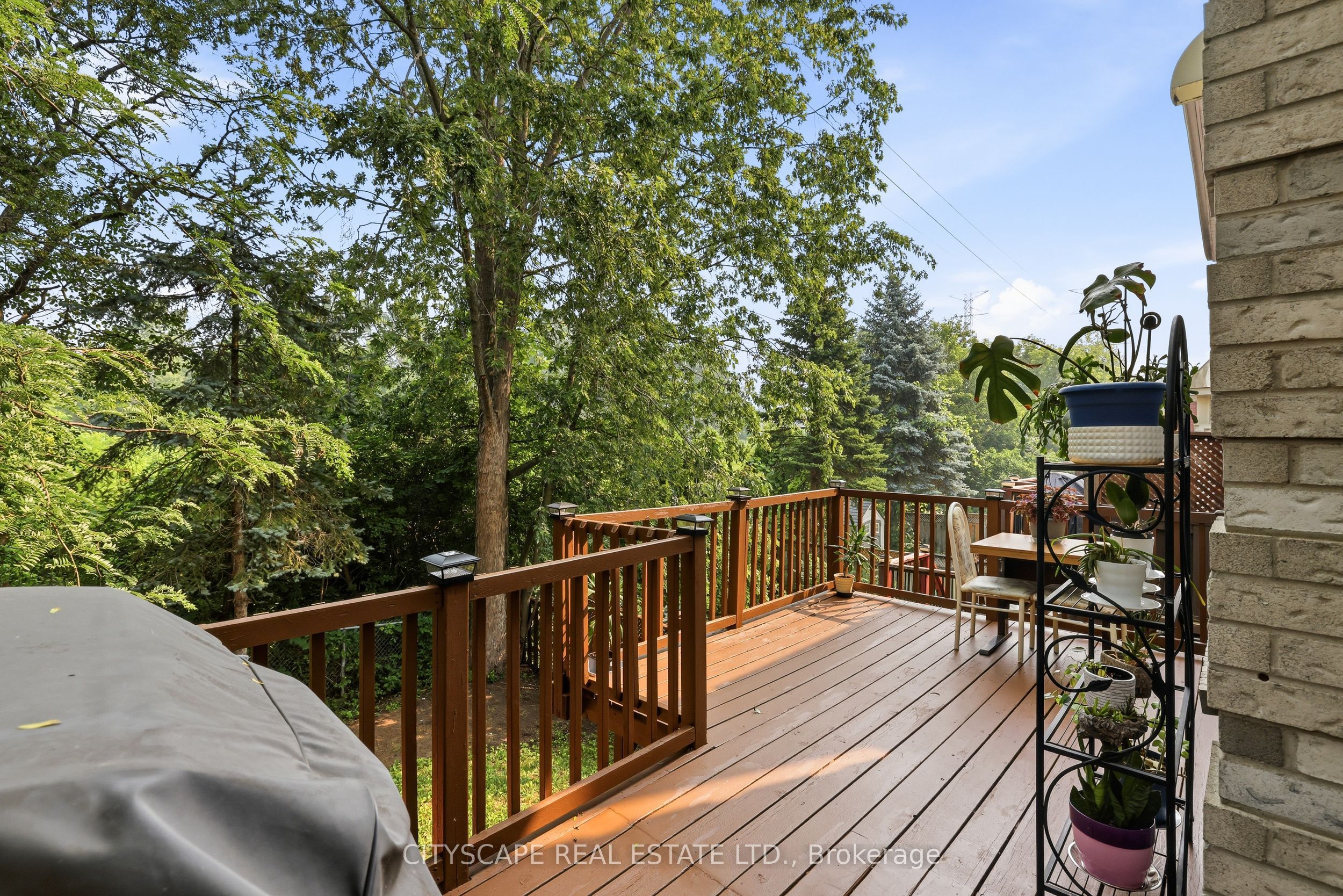 1143 Windgrove Square Property Photo 34