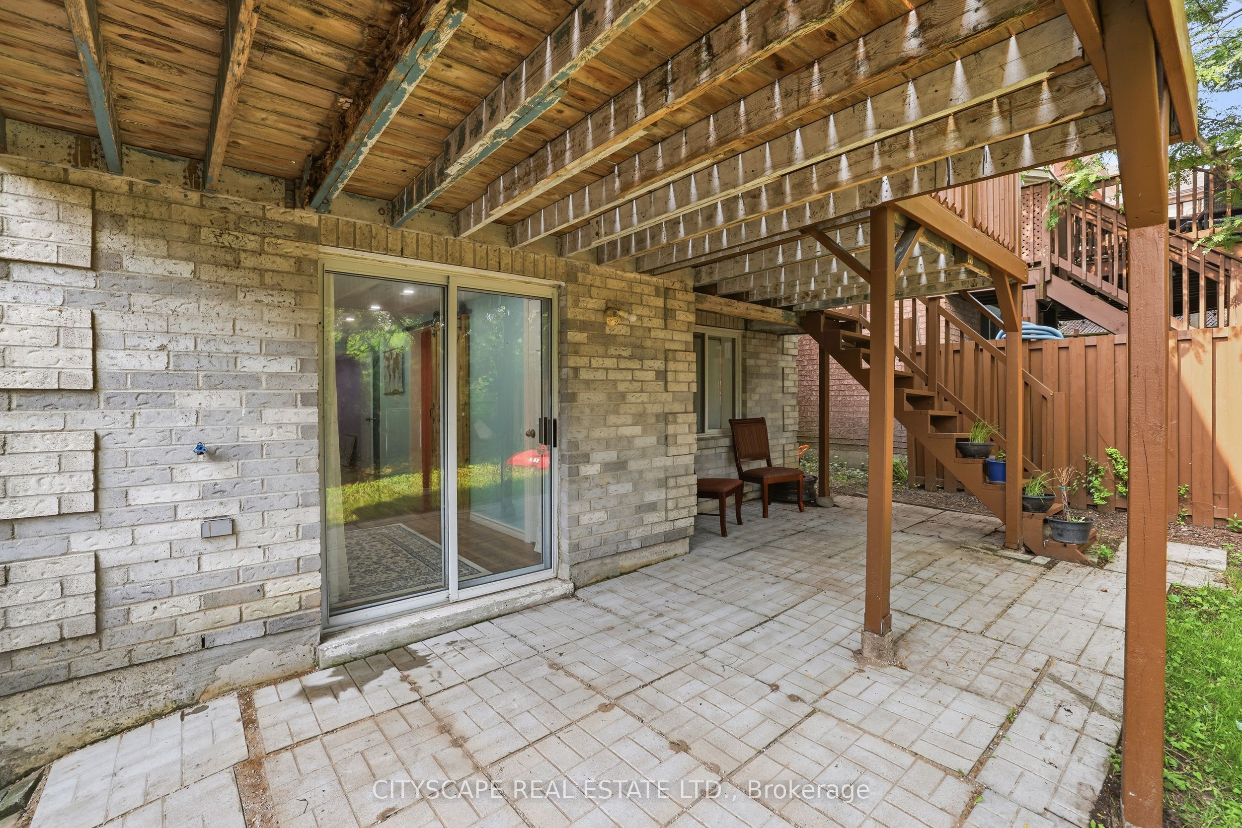 1143 Windgrove Square Property Photo 38