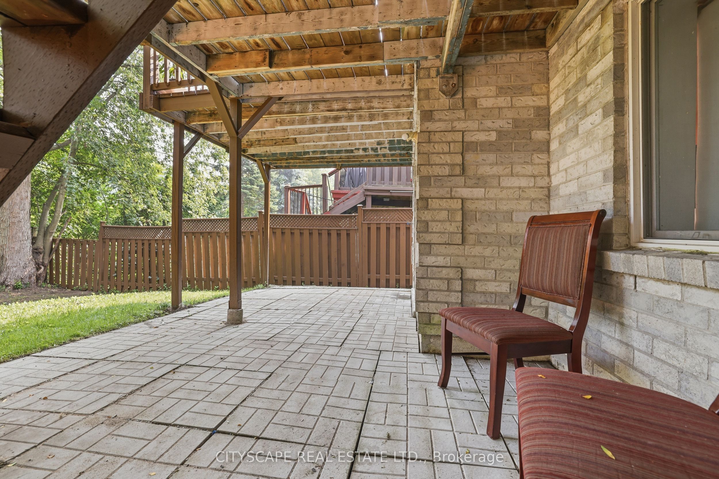 1143 Windgrove Square Property Photo 39