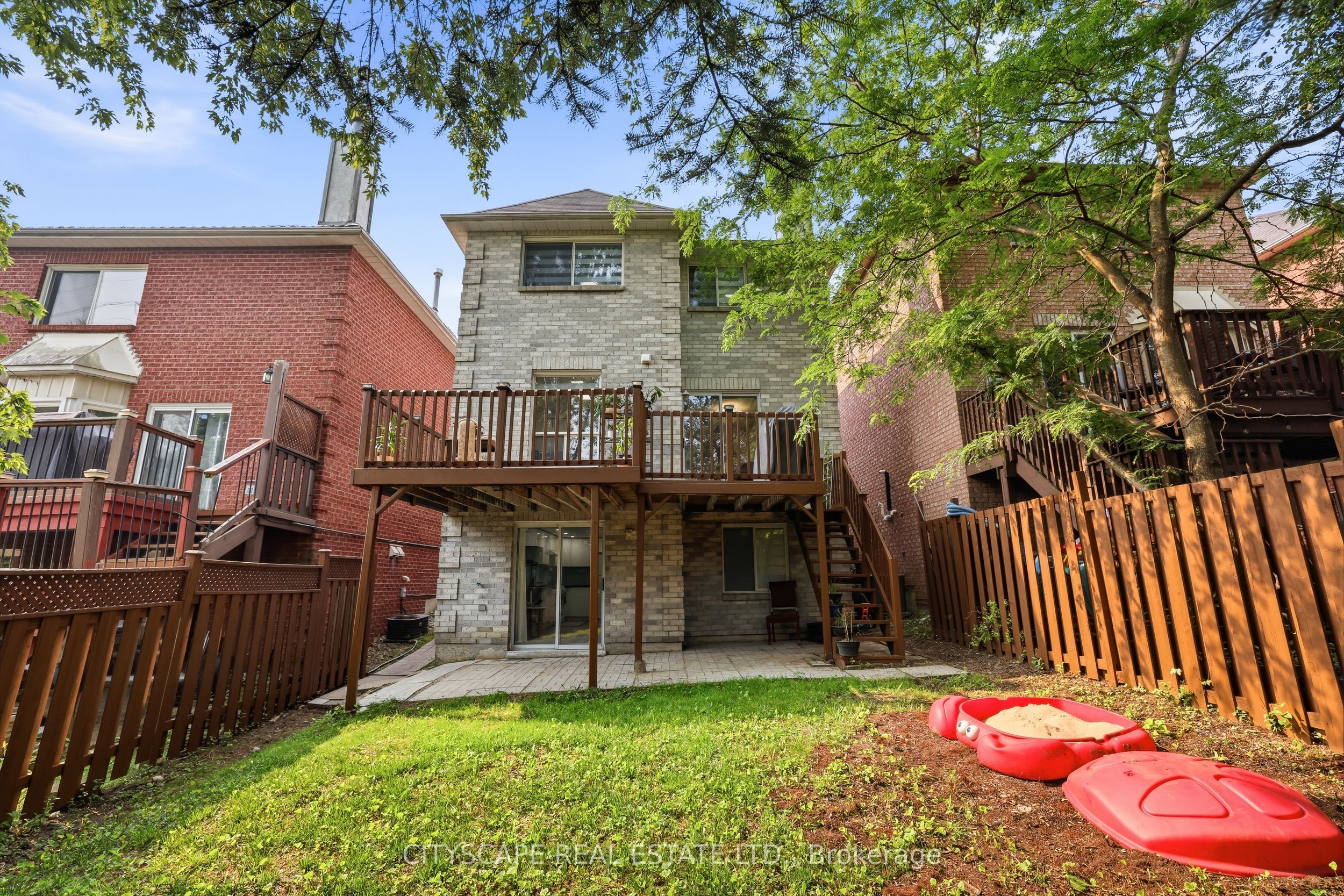 1143 Windgrove Square Property Photo 44