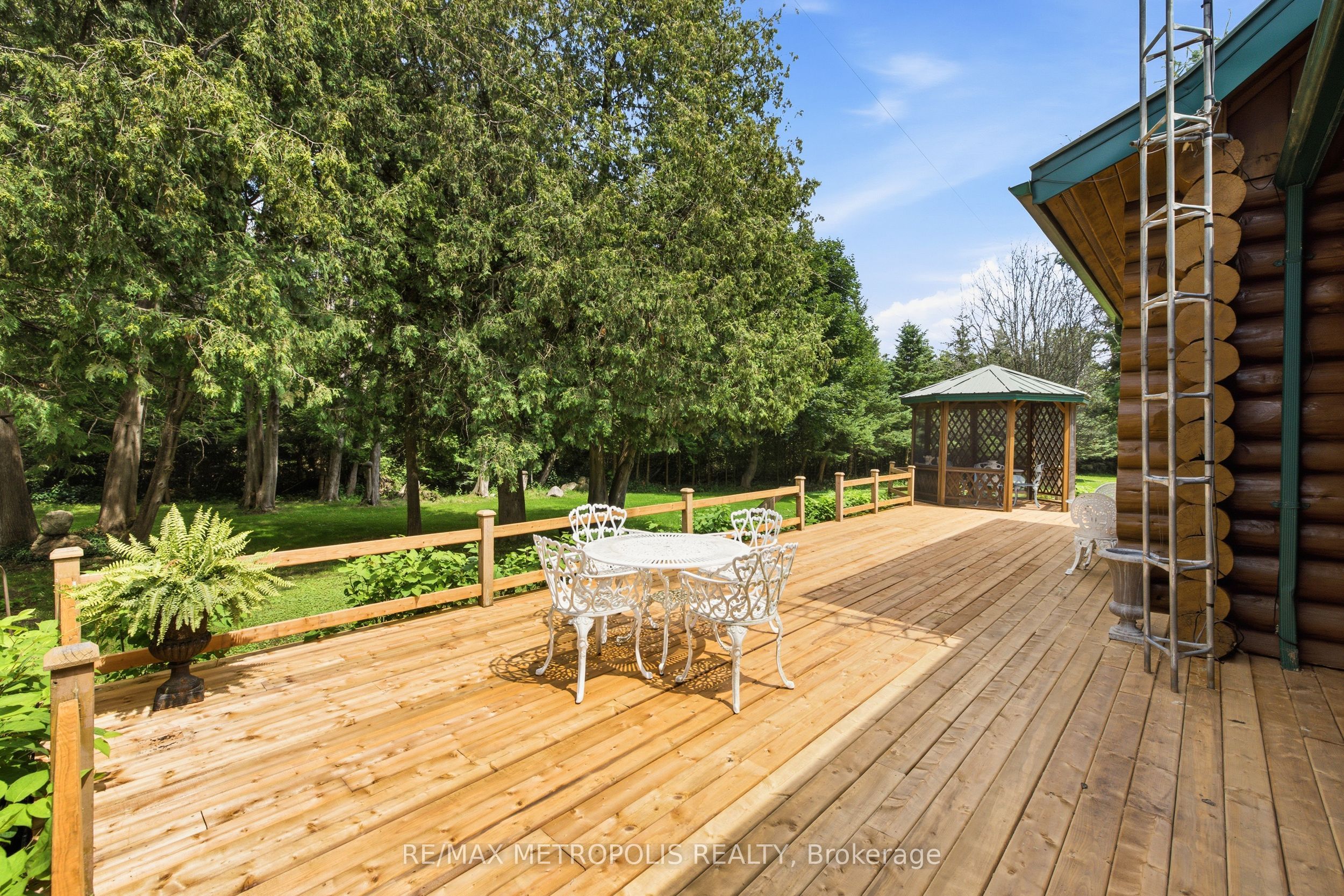 7535 Leskard Road Property Photo 17
