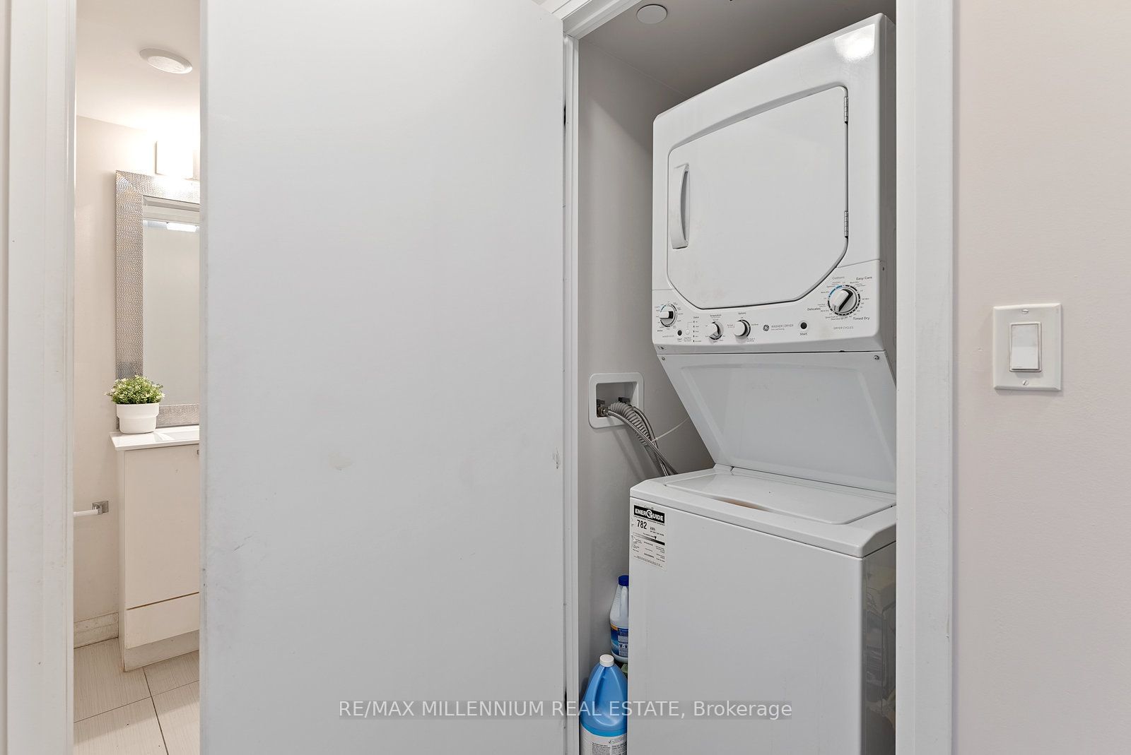 2150 Lawrence Avenue E 1609 Property Photo 26