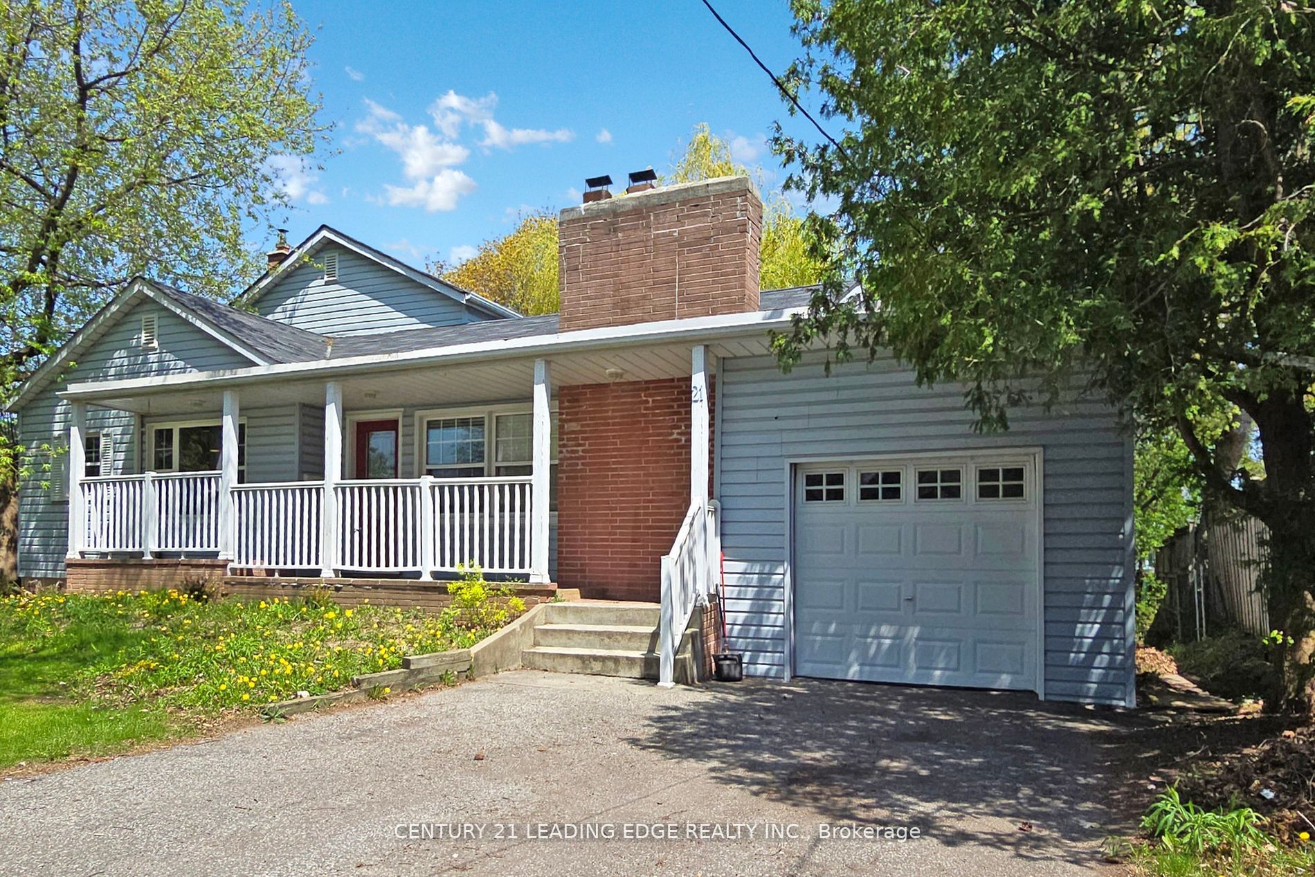 21 Wexford Boulevard B Property Photo 6